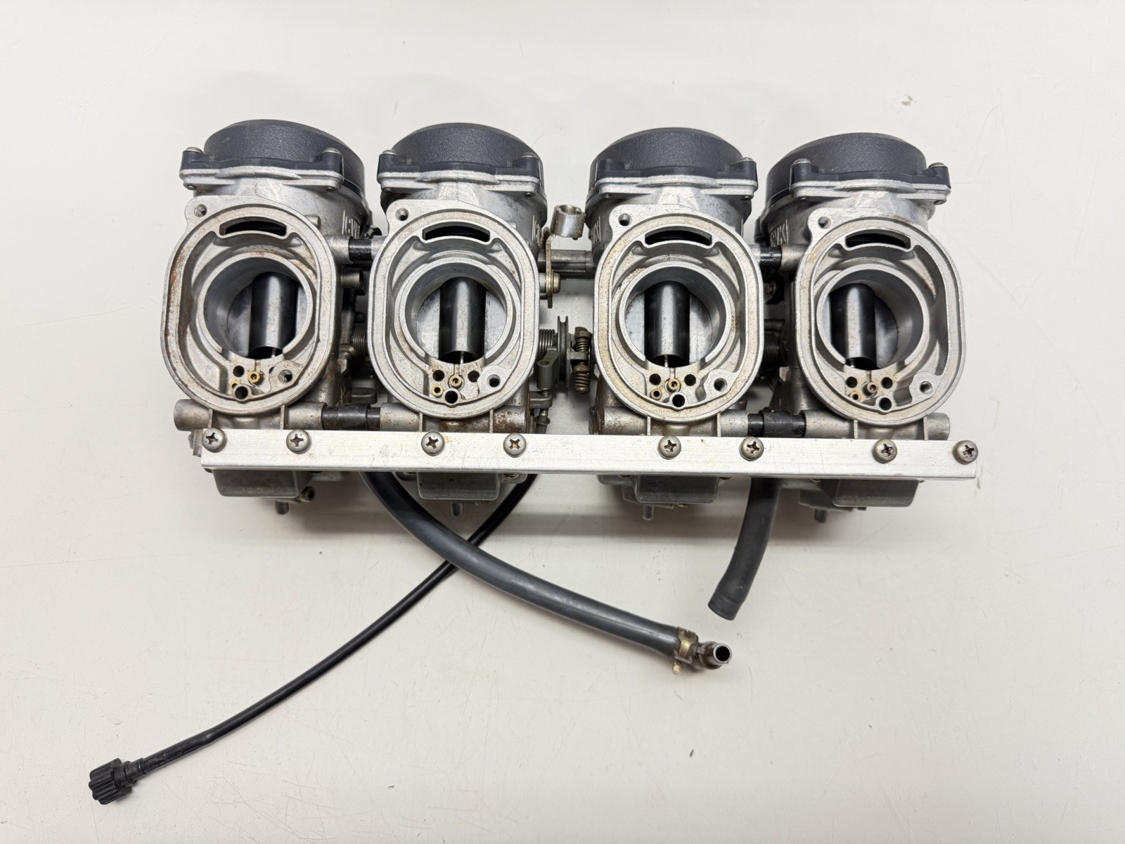 1996-2003 KAWASAKI NINJA ZX7R OEM CARBS CARBURETORS FOR PARTS READ DESCRIPTION 1996-2003 KAWASAKI NINJA ZX7R OEM CARBS CARBURETORS FOR PARTS READ DESCRIPTION