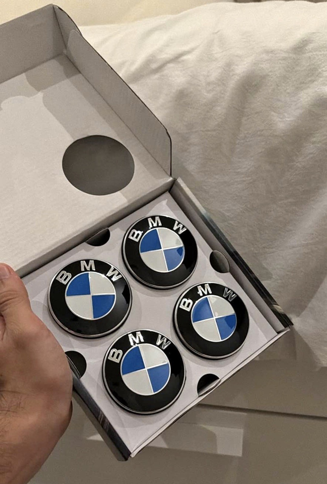 BMW Alloy Wheel Self Leveling Floating Centre Caps 68mm Hub Cab Set BMW Alloy Wheel Self Leveling Floating Centre Caps 68mm Hub Cab Set