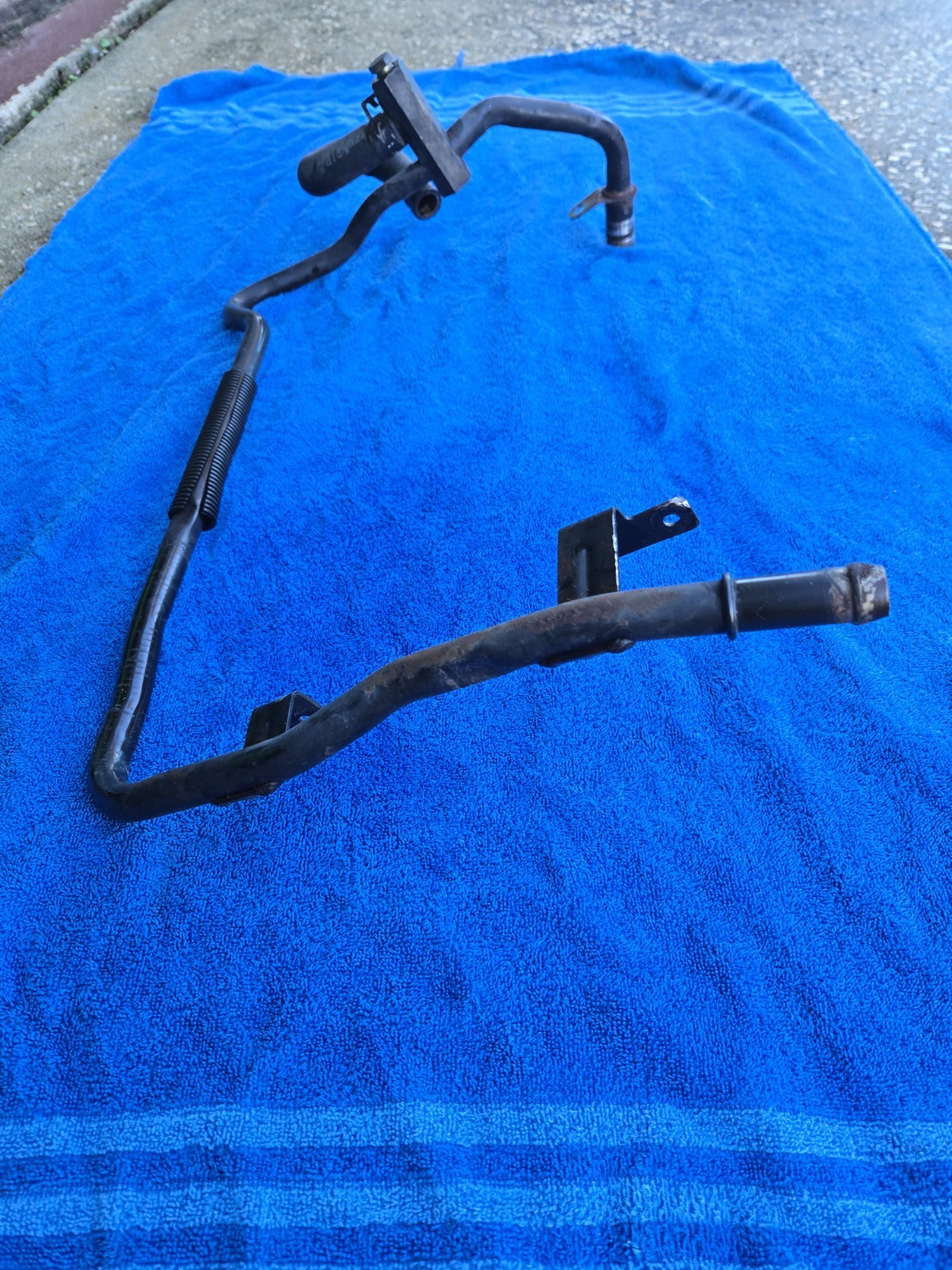01-04 Mustang V6 3.8/3.9l Engine Coolant Heater Pipe Hose Tube Assembly 01-04 Mustang V6 3.8/3.9l Engine Coolant Heater Pipe Hose Tube Assembly