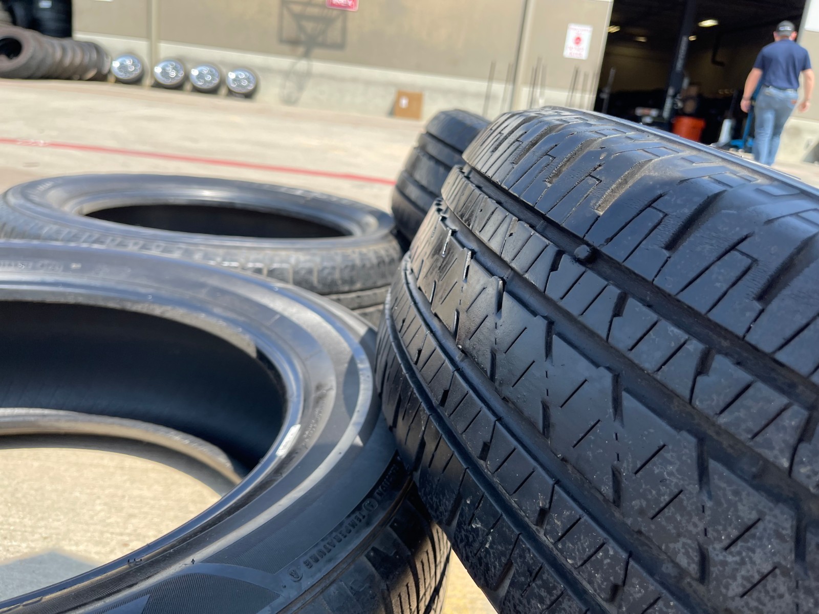 (4) 245/60/20 Bridgestone Dueler H/L Alenza Plus tires 245/60R20 Toyota 4Runner (4) 245/60/20 Bridgestone Dueler H/L Alenza Plus tires 245/60R20 Toyota 4Runner