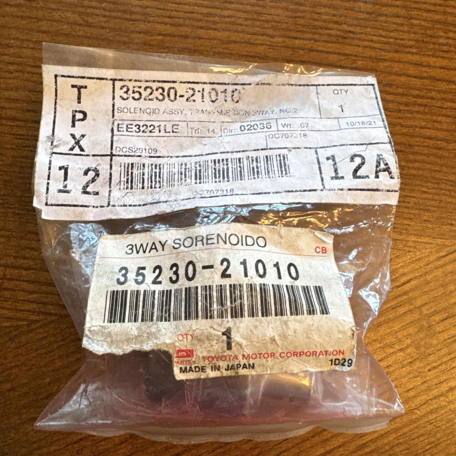Toyota Lexus OEM 35230-21010 Transmission 3-Way Solenoid No 2 NOS Sealed