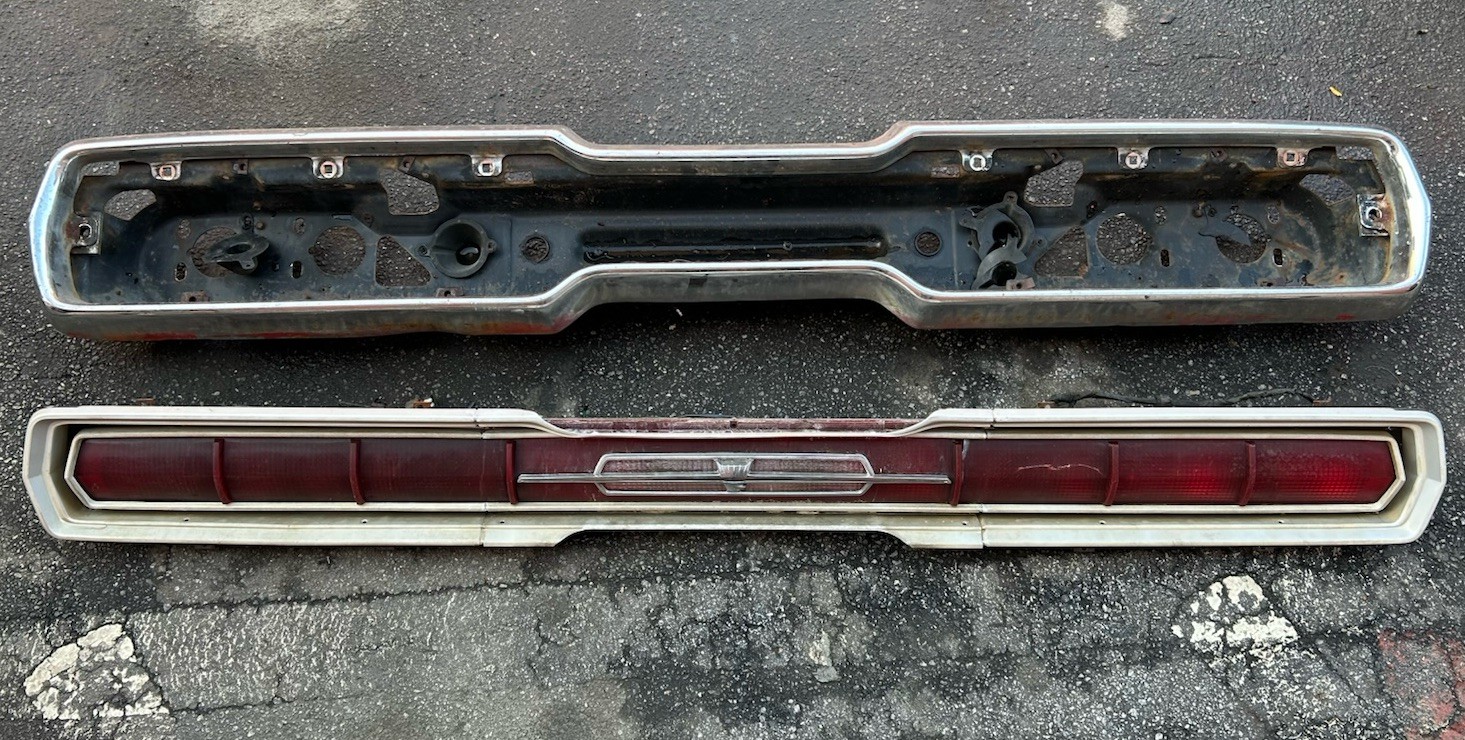 1966 Ford Thunderbird rear bumper tail light Housing 1966 Ford Thunderbird rear bumper tail light Housing