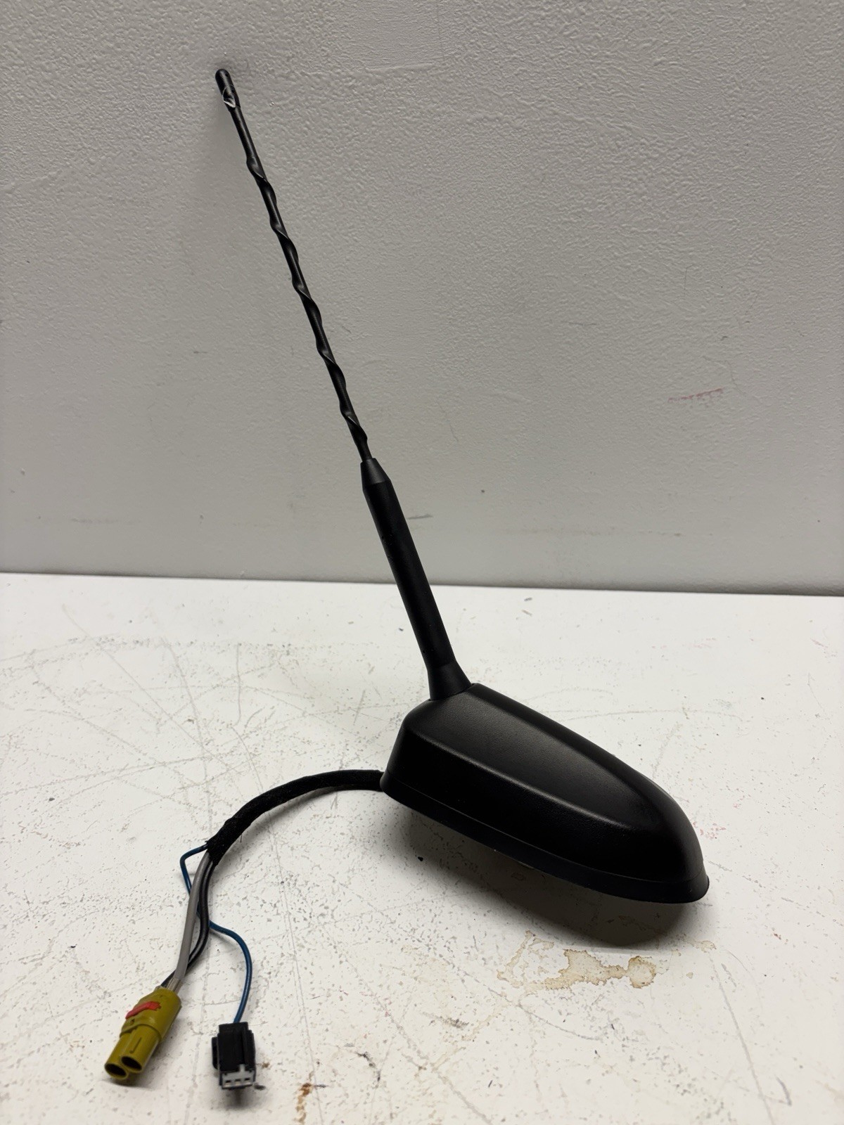 2013-2019 Ford Escape Fusion Roof Antenna Base Mast Whip OEM DS7T-19G461-BD 2013-2019 Ford Escape Fusion Roof Antenna Base Mast Whip OEM DS7T-19G461-BD
