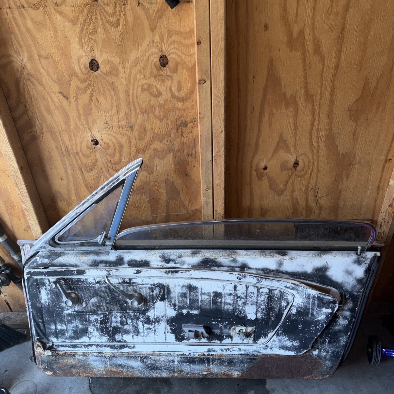 1964 1965 1966 ORIGINAL FORD MUSTANG Fastback PASSENGER RIGHT HAND DOOR 1964 1965 1966 ORIGINAL FORD MUSTANG Fastback PASSENGER RIGHT HAND DOOR