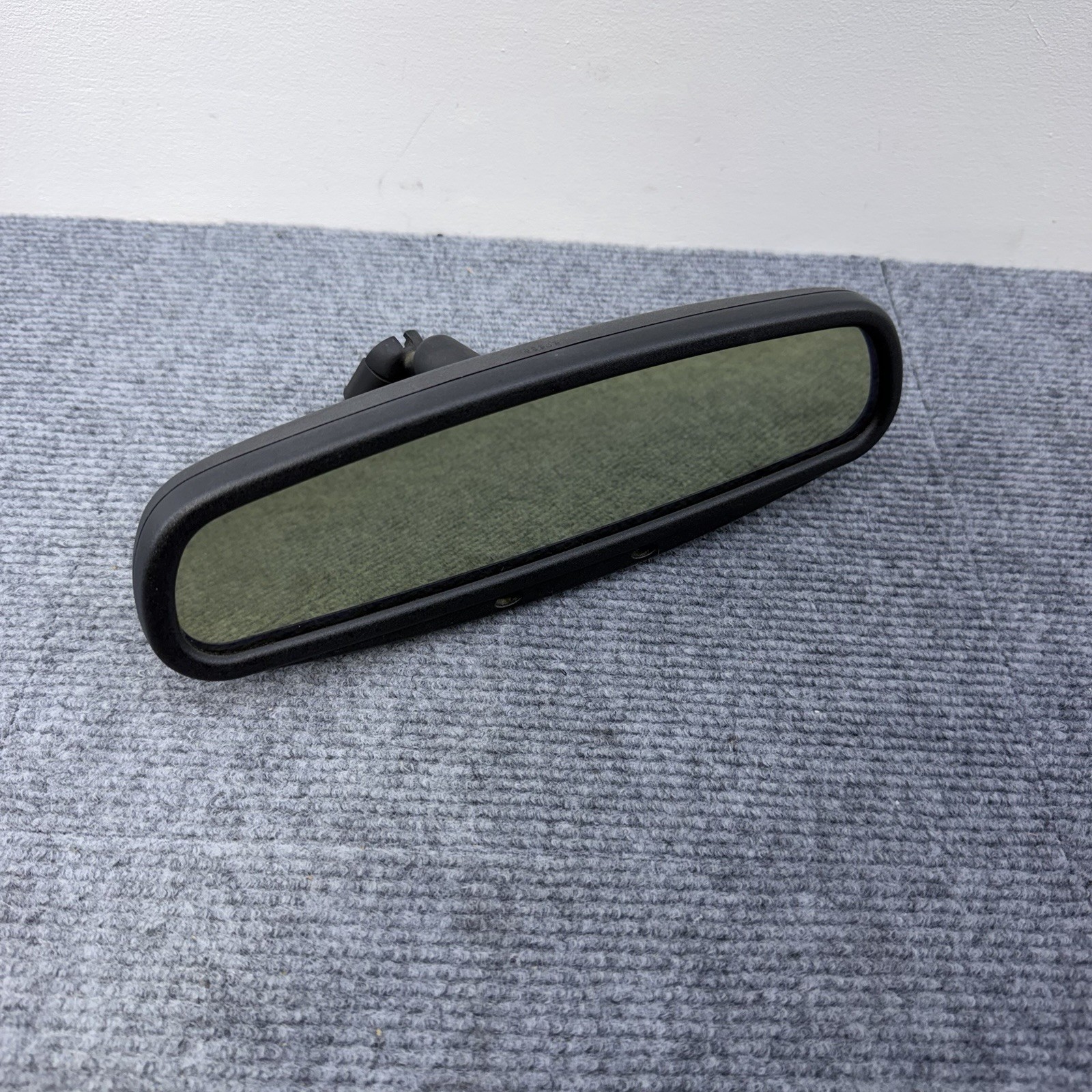 2000-2004 Ford Excursion Inside Rear View Mirror OEM Original Auto Dim 3 pin 2000-2004 Ford Excursion Inside Rear View Mirror OEM Original Auto Dim 3 pin