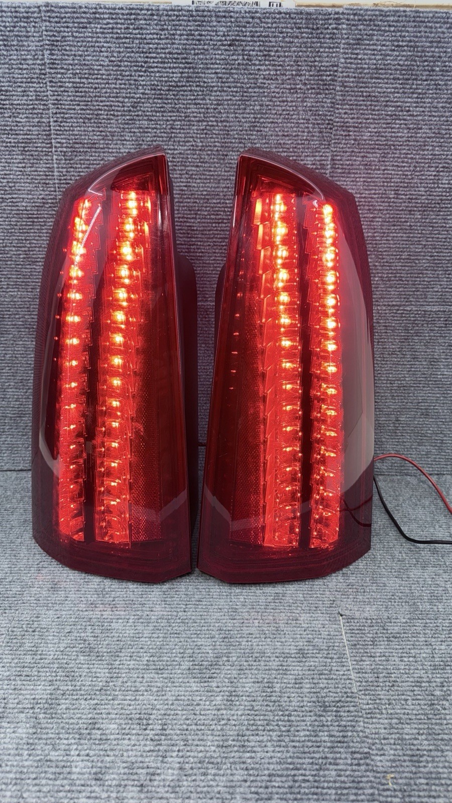 2008-2011 Cadillac STS Tail lights Pair Set LED Tail Light Lamp OEM TESTED