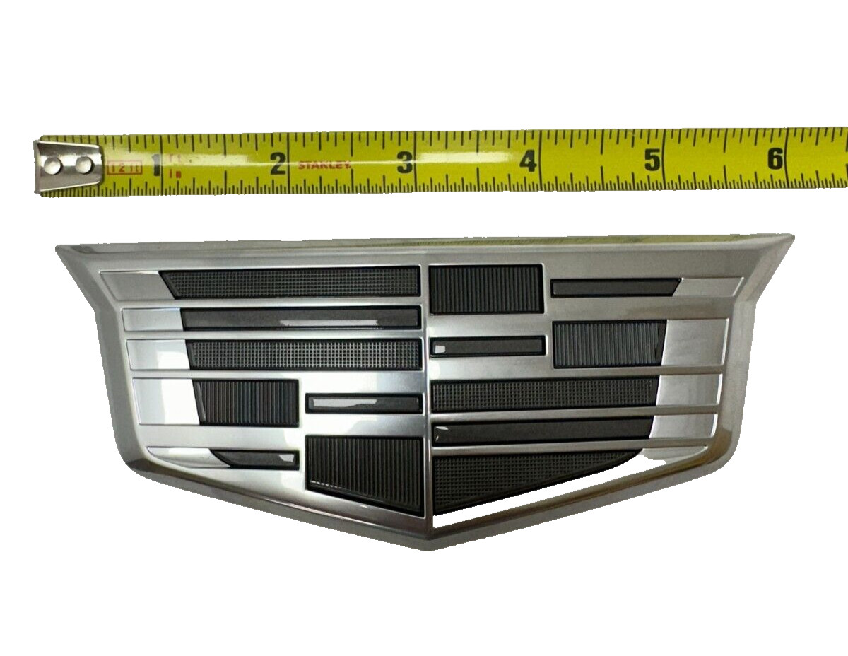 OEM GM Cadillac XT4 Monochrome Front Grille Emblem 6inch Non Lit 84672028
