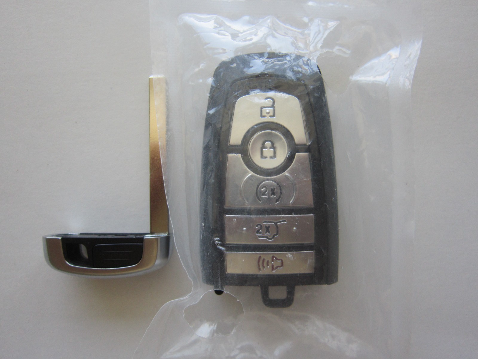 NEW OEM 2023-2025 FORD EXPEDITION SMART KEY KEYLESS REMOTE FOB 164-R8355 434Mhz
