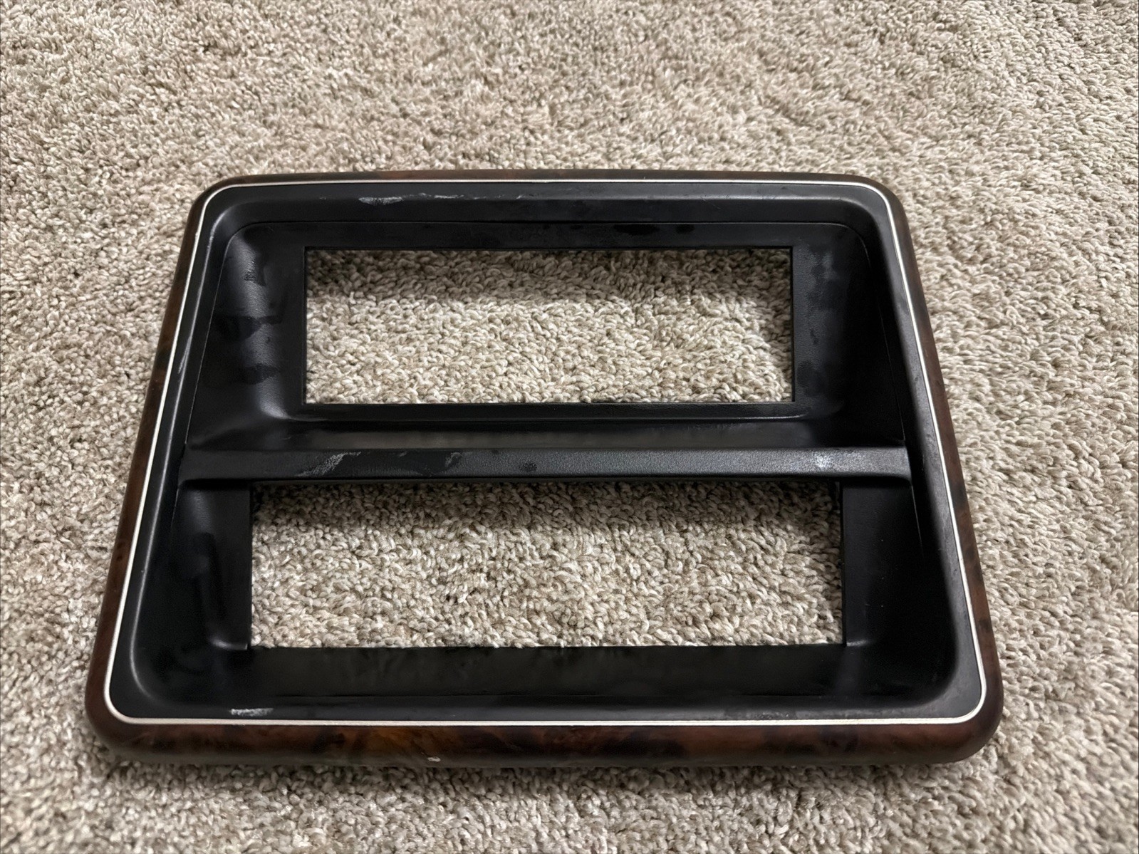 DASH CENTER RADIO HEATER CONTROL BEZEL WOODGRAIN 1987-1991 FORD F150 F250 BRONCO DASH CENTER RADIO HEATER CONTROL BEZEL WOODGRAIN 1987-1991 FORD F150 F250 BRONCO