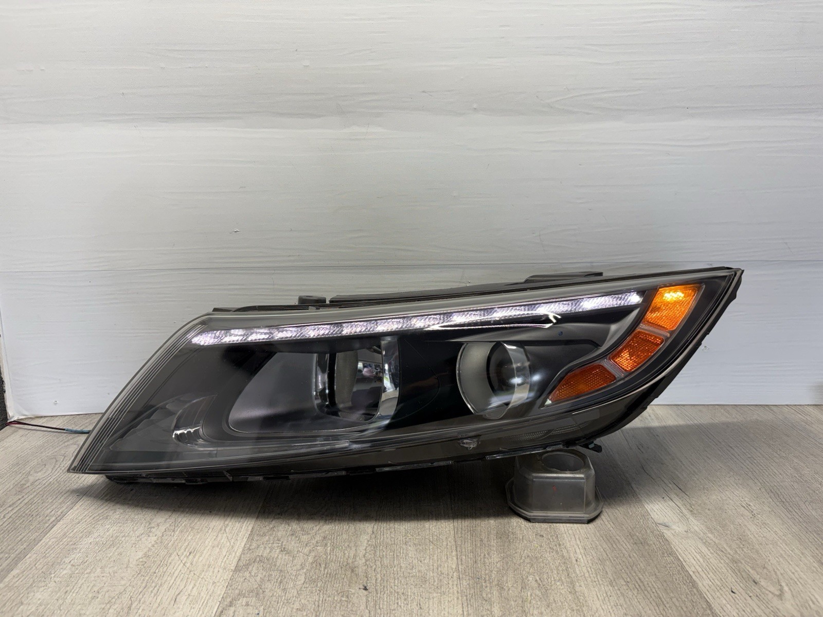 2014-2016 Kia Optima Hybrid Driver LH Xenon HID Headlight Front Light OEM ((13))