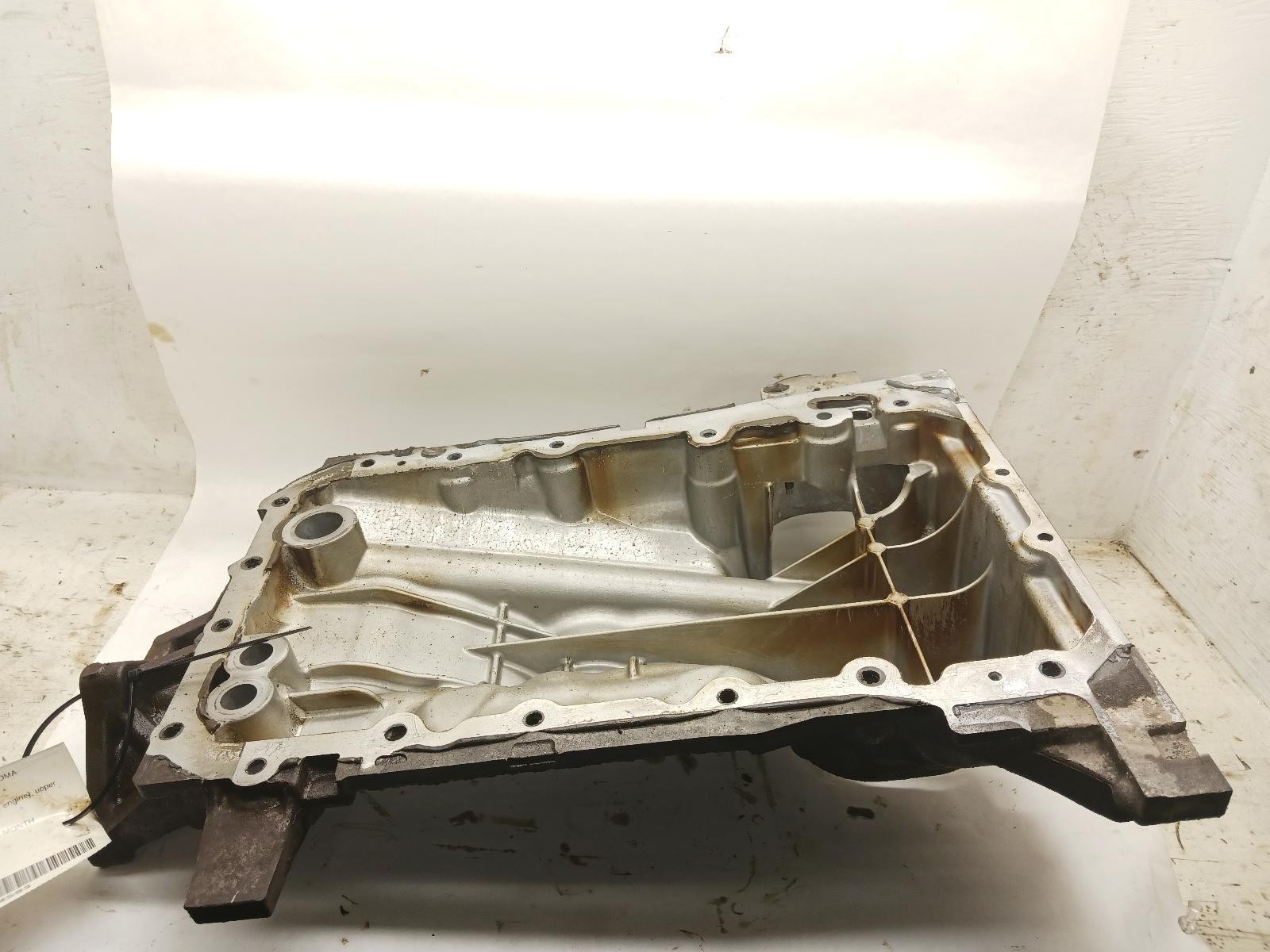 \'16-\'23 TOYOTA TACOMA upper Oil Pan 3.5L OEM 1 Year Warranty
