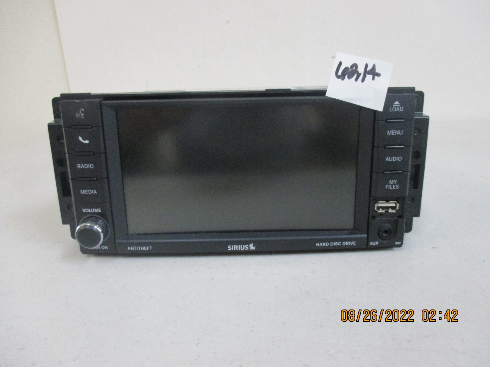 2012-16 Chrysler Town & Country Caravan Touchscreen CD Sat Radio P68433486AA 2012-16 Chrysler Town & Country Caravan Touchscreen CD Sat Radio P68433486AA