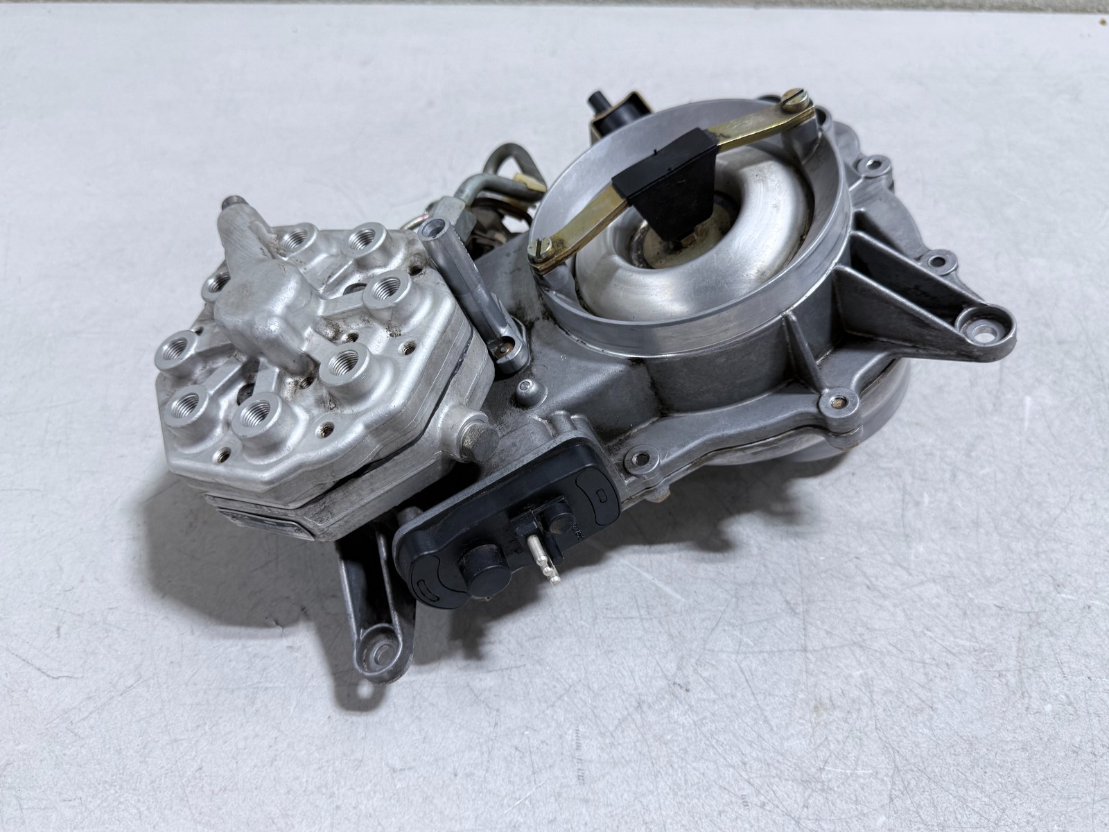 90-93 Mercedes 500SL 320SL R129 Fuel Distributor Air Flow Throttle OEM #8036
