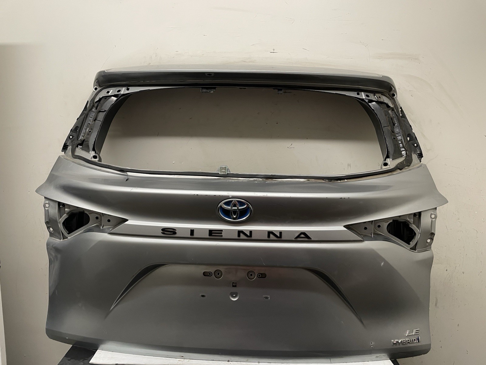 2021 2022 2023 2024 2025 Toyota Sienna LiftGate Shell