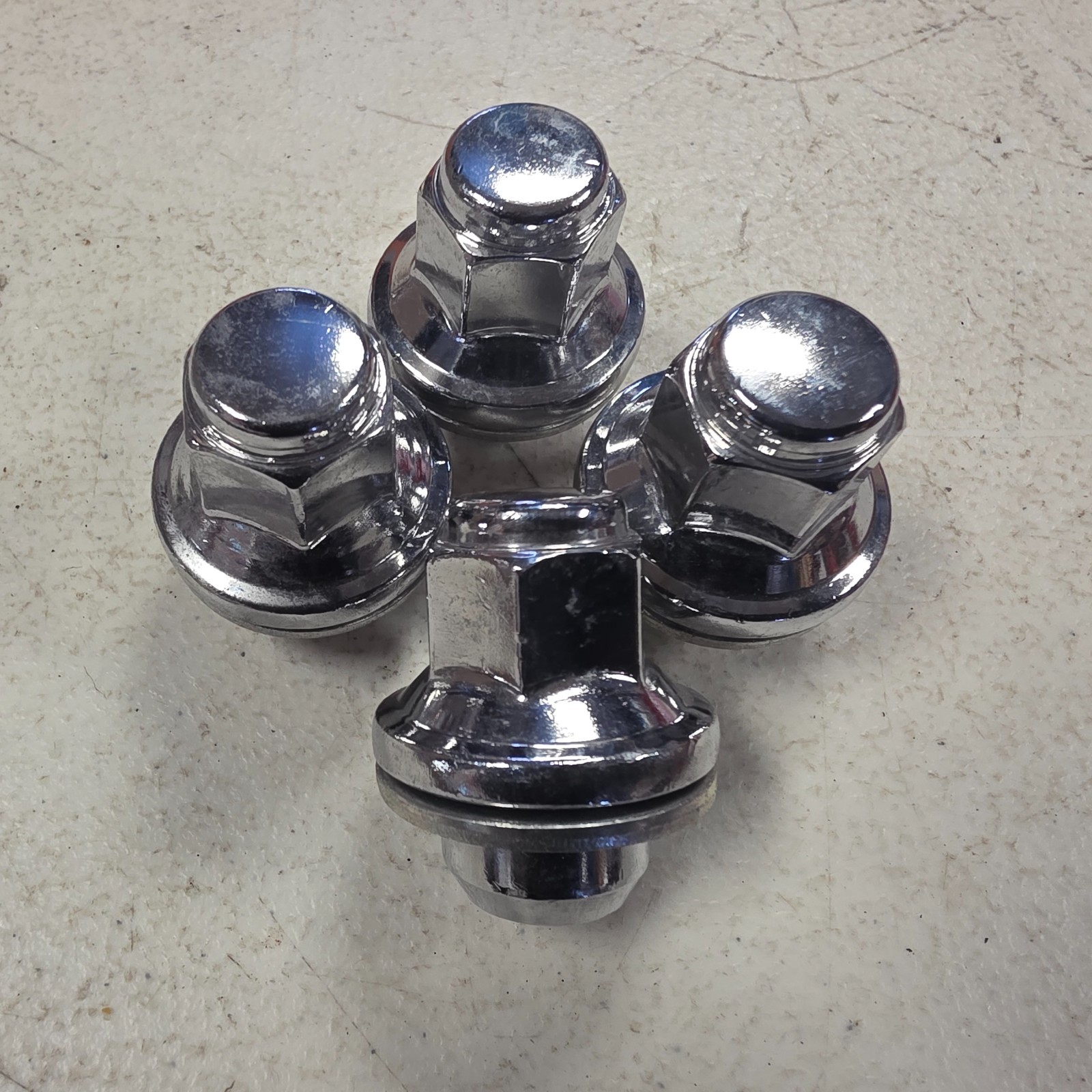 (4) - FACTORY ORIGINAL TOYOTA CHROME LUG NUTS 90942-A1007 14x1.5mm / 21mm HEX