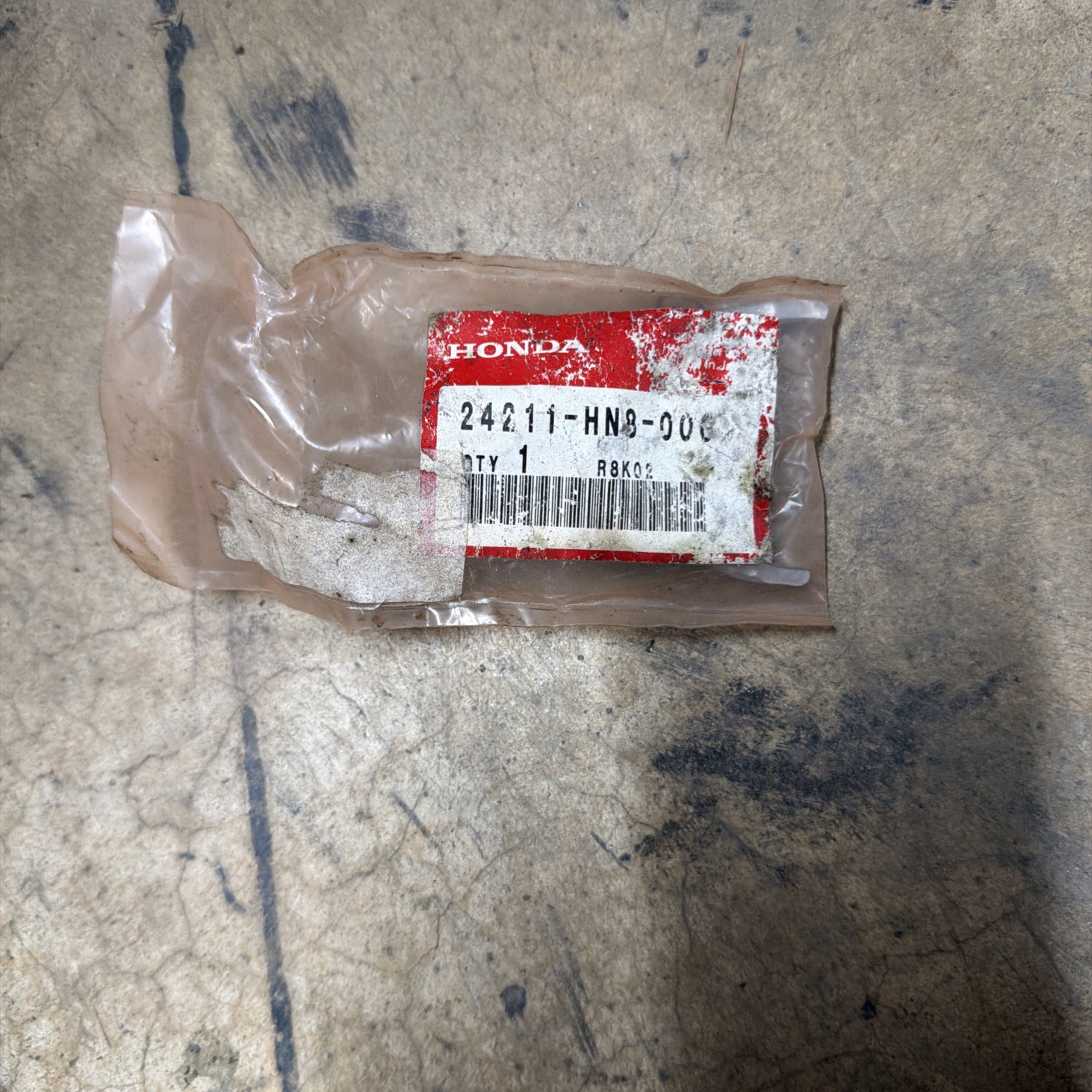 Nos HONDA TRX650FA 2003-2005 GEAR SHIFT FORK # 24211-HN8-000 OEM (314)IR