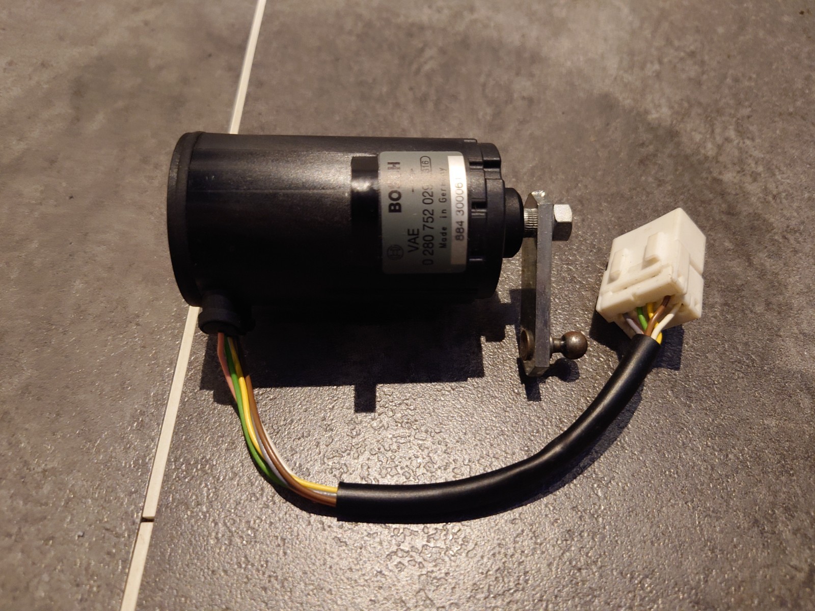 Maserati 3200GT ACCELERATOR POTENTIOMETER 383700115 Maserati 3200GT ACCELERATOR POTENTIOMETER 383700115