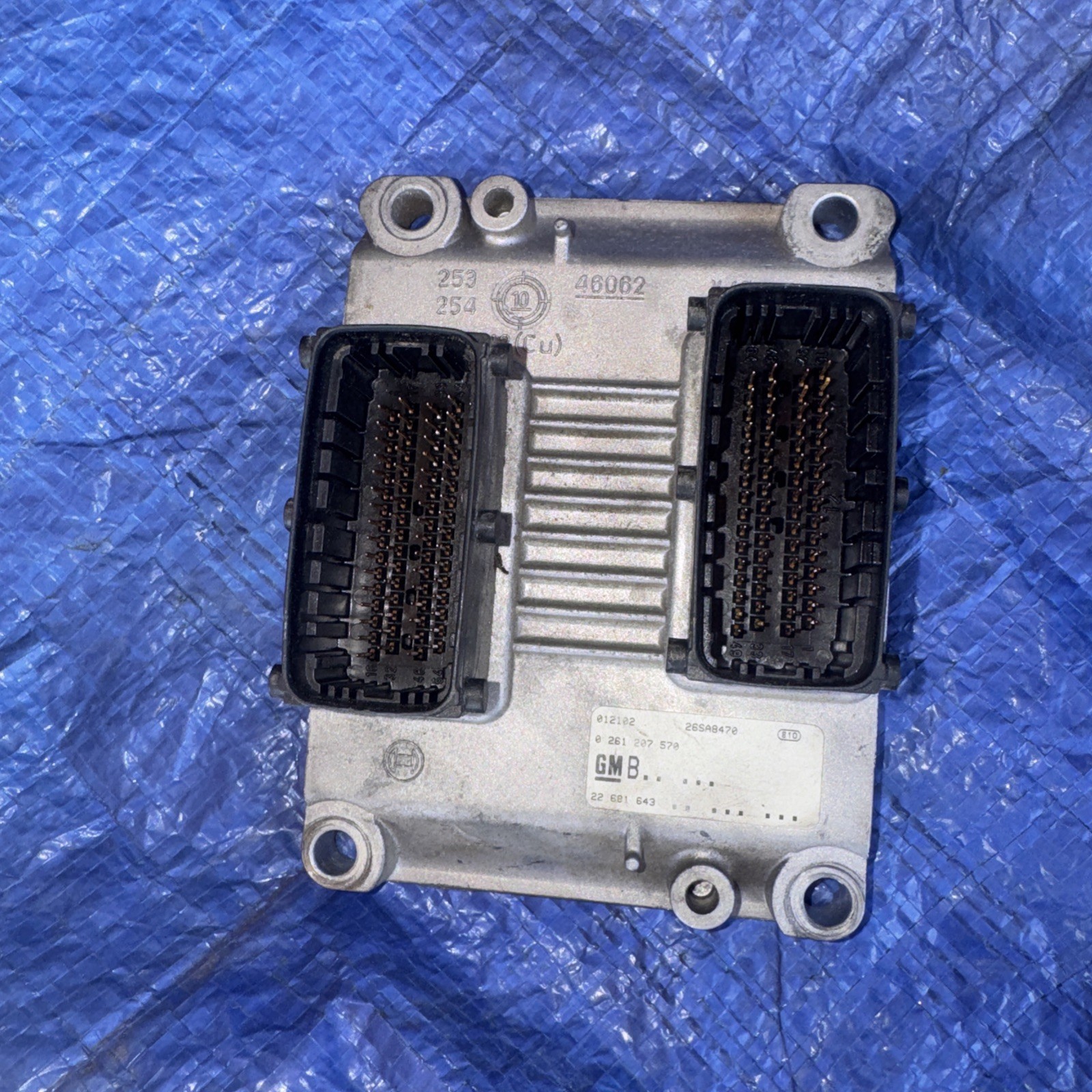 2002 2003 02 03 Saturn VUE 3.0L V6 Engine Powertrain Computer Module ECM ECU PCM 2002 2003 02 03 Saturn VUE 3.0L V6 Engine Powertrain Computer Module ECM ECU PCM