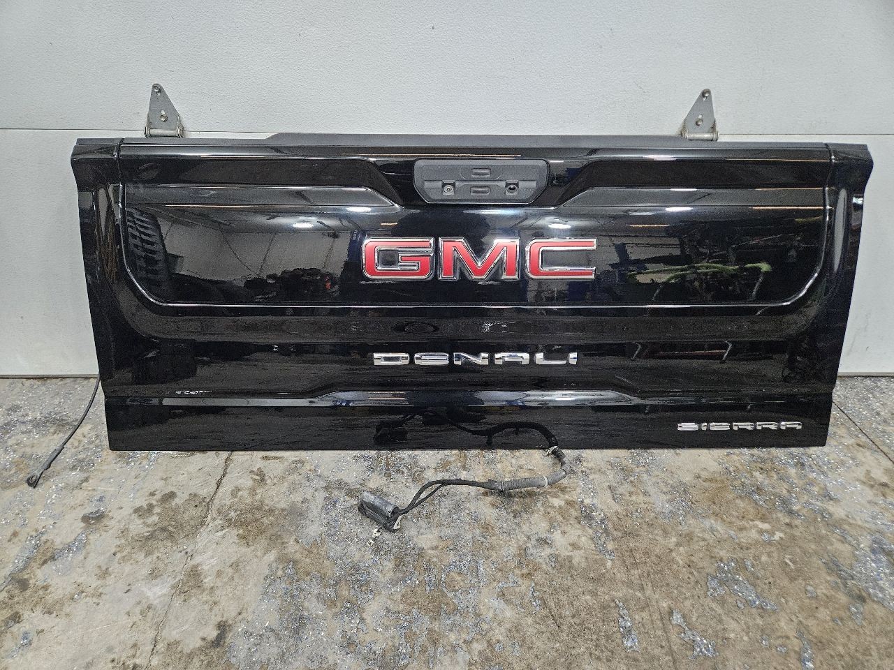 Trunk/Hatch/Tailgate Multipro Tailgate Fits 19-25 SIERRA 1500 PICKUP 31431