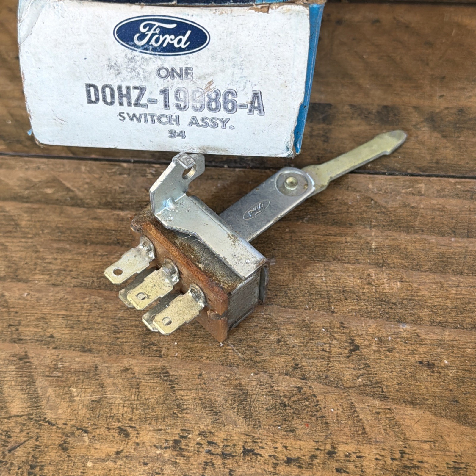 NOS OEM Ford D0HZ-19986-A Heater A/C Blower Motor Switch 1970-79 L LN LNT Trucks
