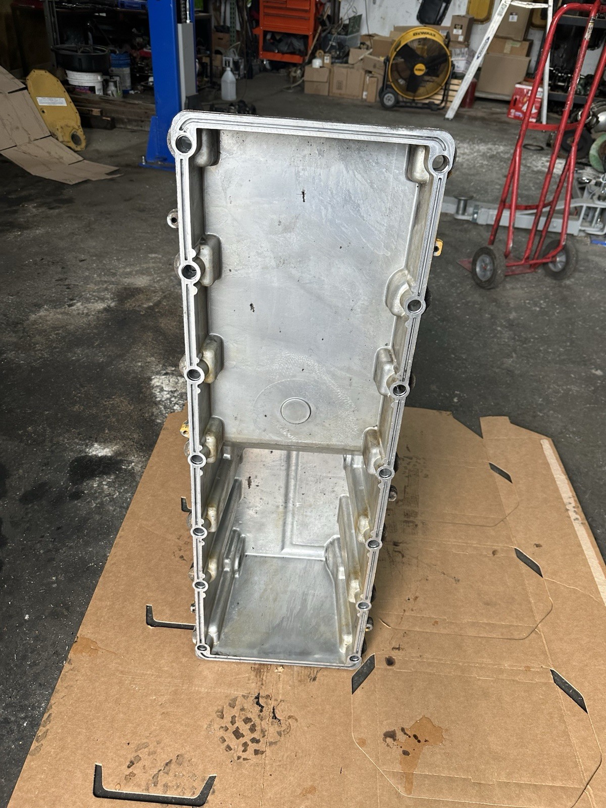 Genuine Caterpillar CAT C10 Diesel Engine Oil Pan 1382548 OEM 4P7360