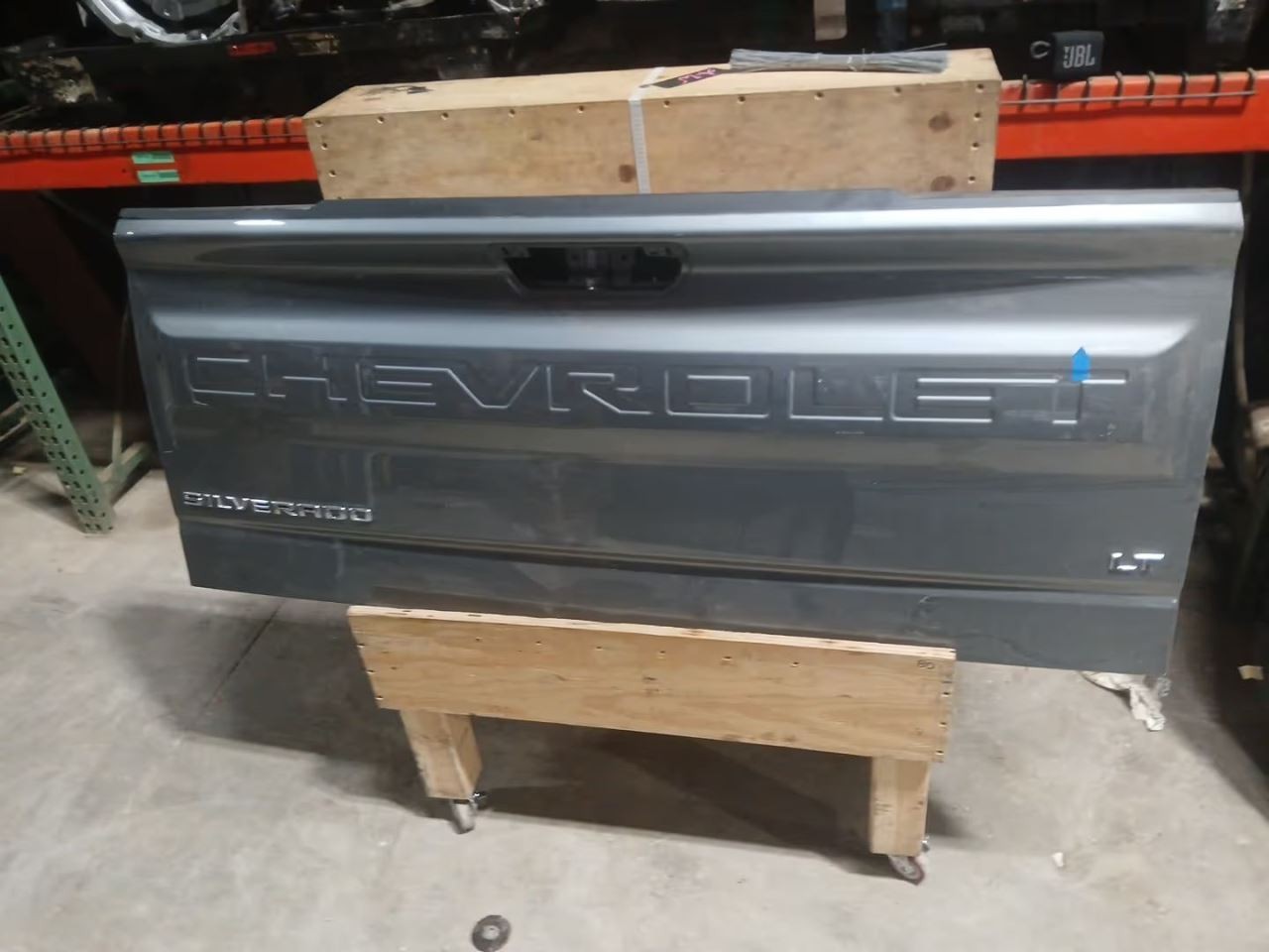 SHELL - Trunk/Hatch/Tailgate Manual Gate Fits 20-26 Silverado 2500   3245764
