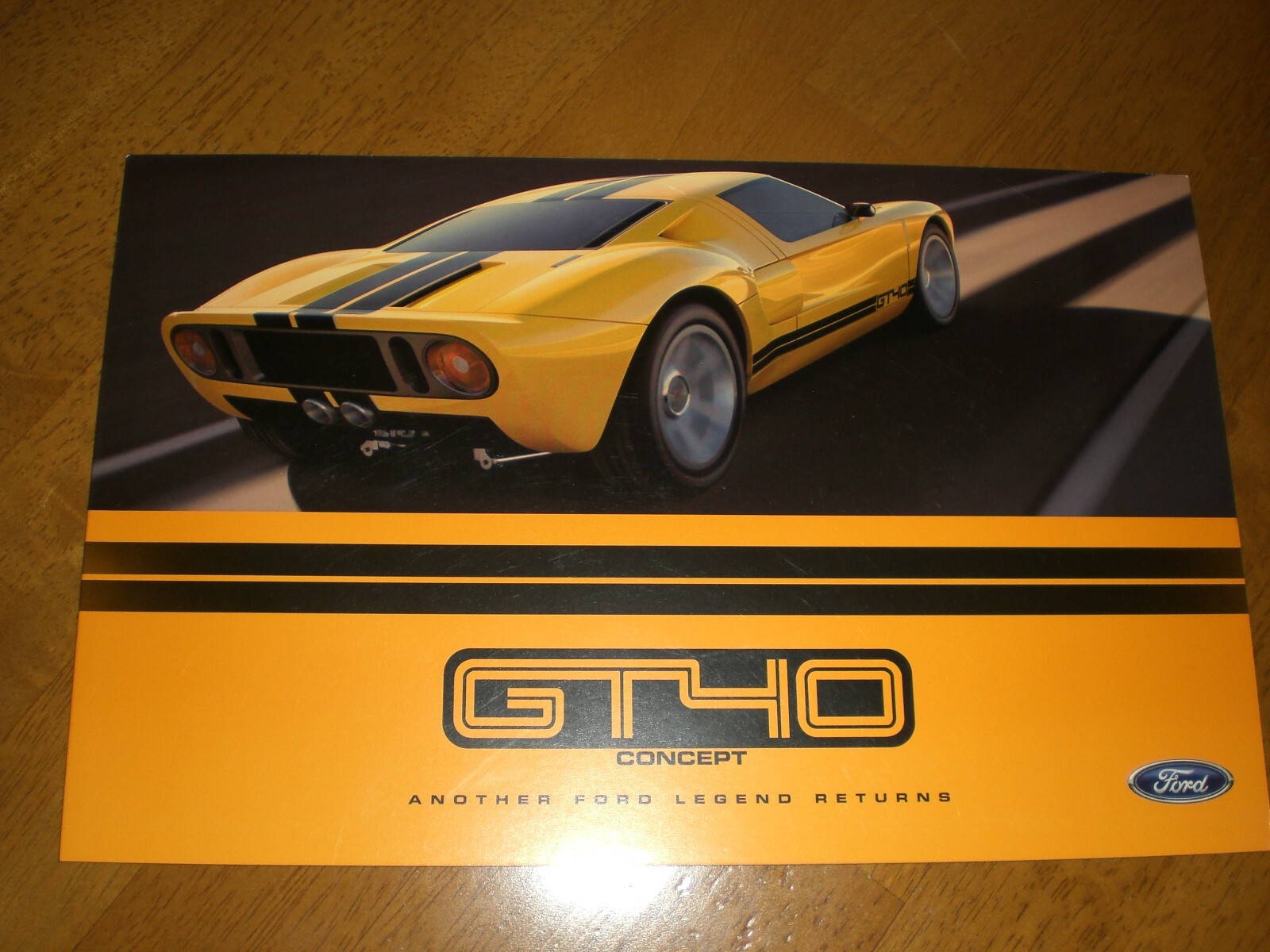 2002 Ford GT40 Concept Sales Brochure 2002 Ford GT40 Concept Sales Brochure
