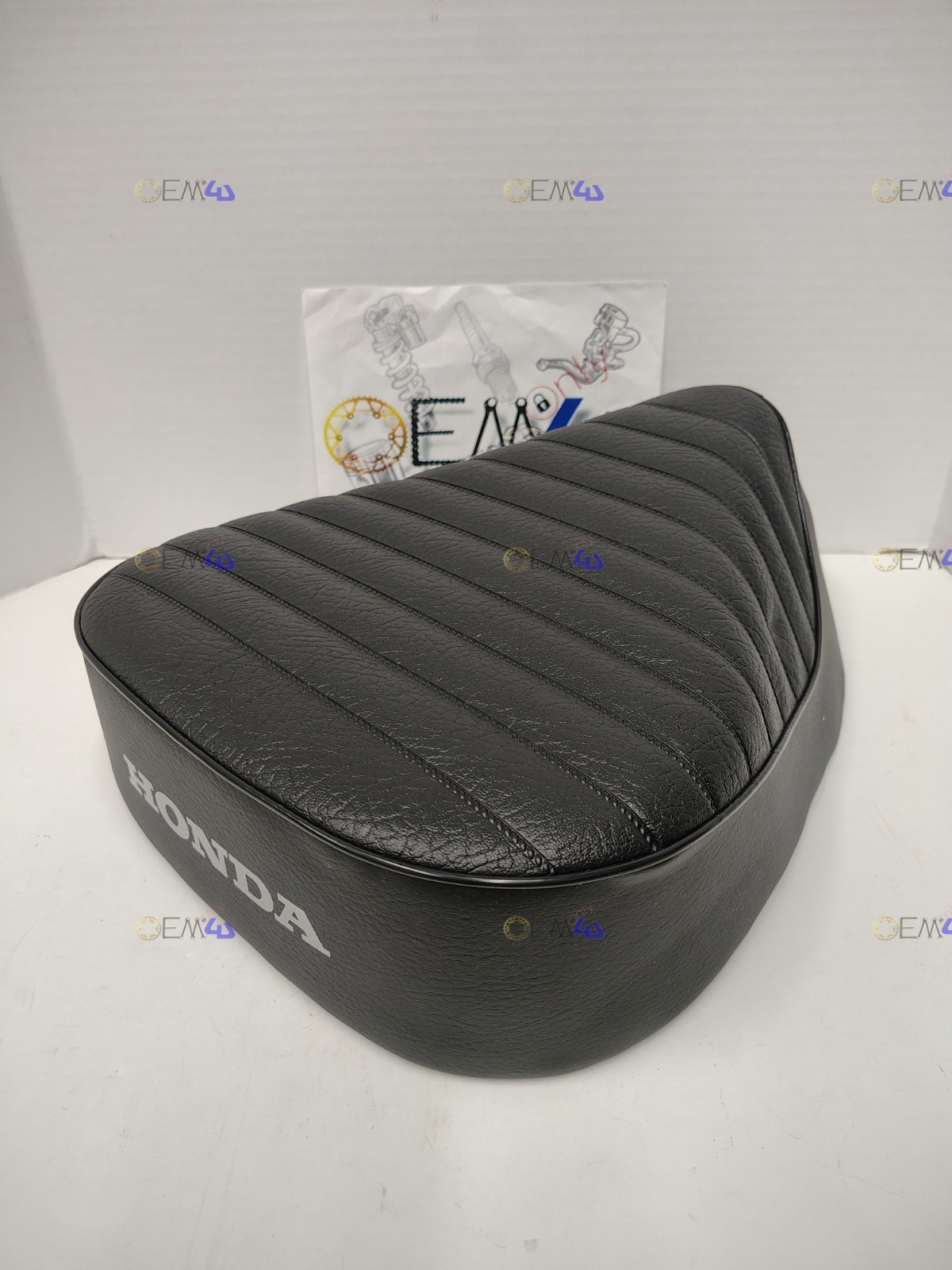 Honda Genuine OEM Seat Assembly 1969 - 1986 CT 90 110 Trail 77200-102-790 Honda Genuine OEM Seat Assembly 1969 - 1986 CT 90 110 Trail 77200-102-790