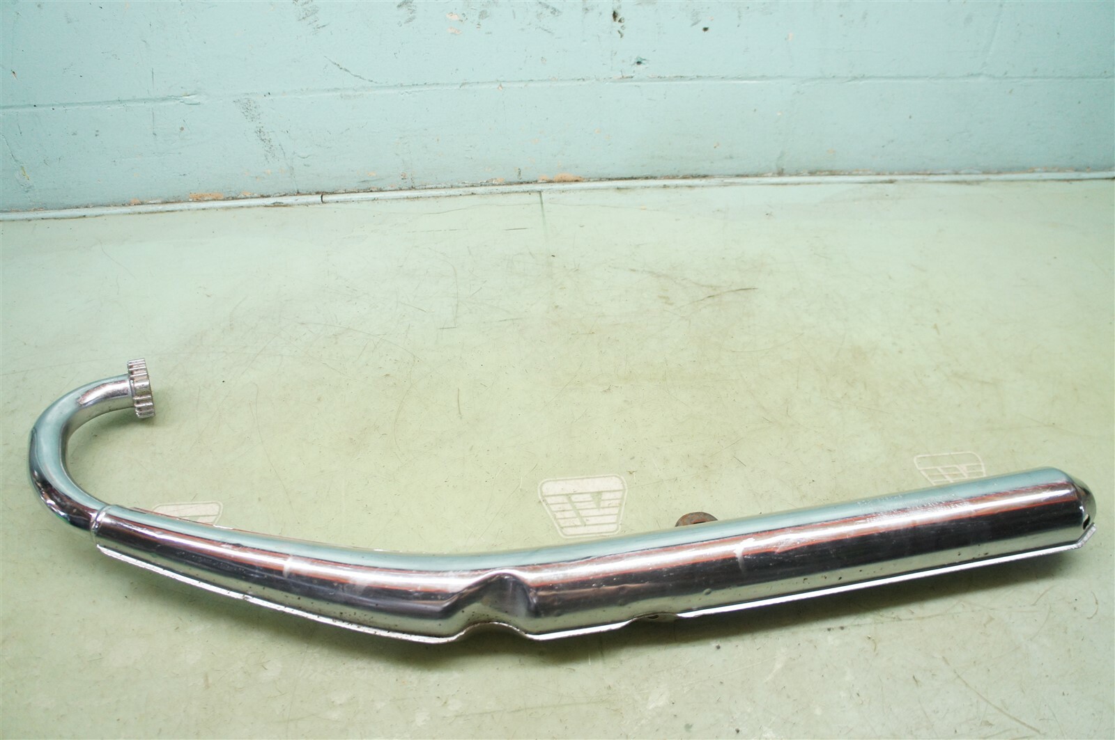 Suzuki GT380 Left Exhaust Pipe NICE Suzuki GT 380 Left Exhaust Muffler *2229