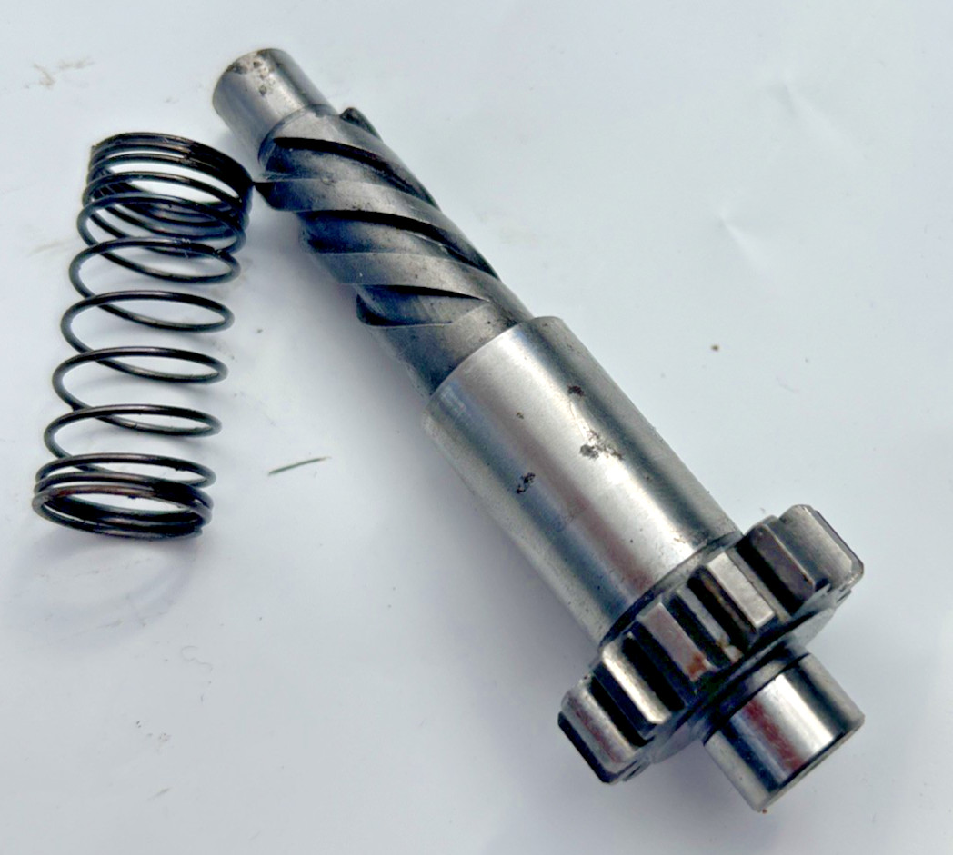 1982 /83 Honda FT500 Ascot 500 Starter Drive Pinion Gear Shaft W/Spring 1982 /83 Honda FT500 Ascot 500 Starter Drive Pinion Gear Shaft W/Spring