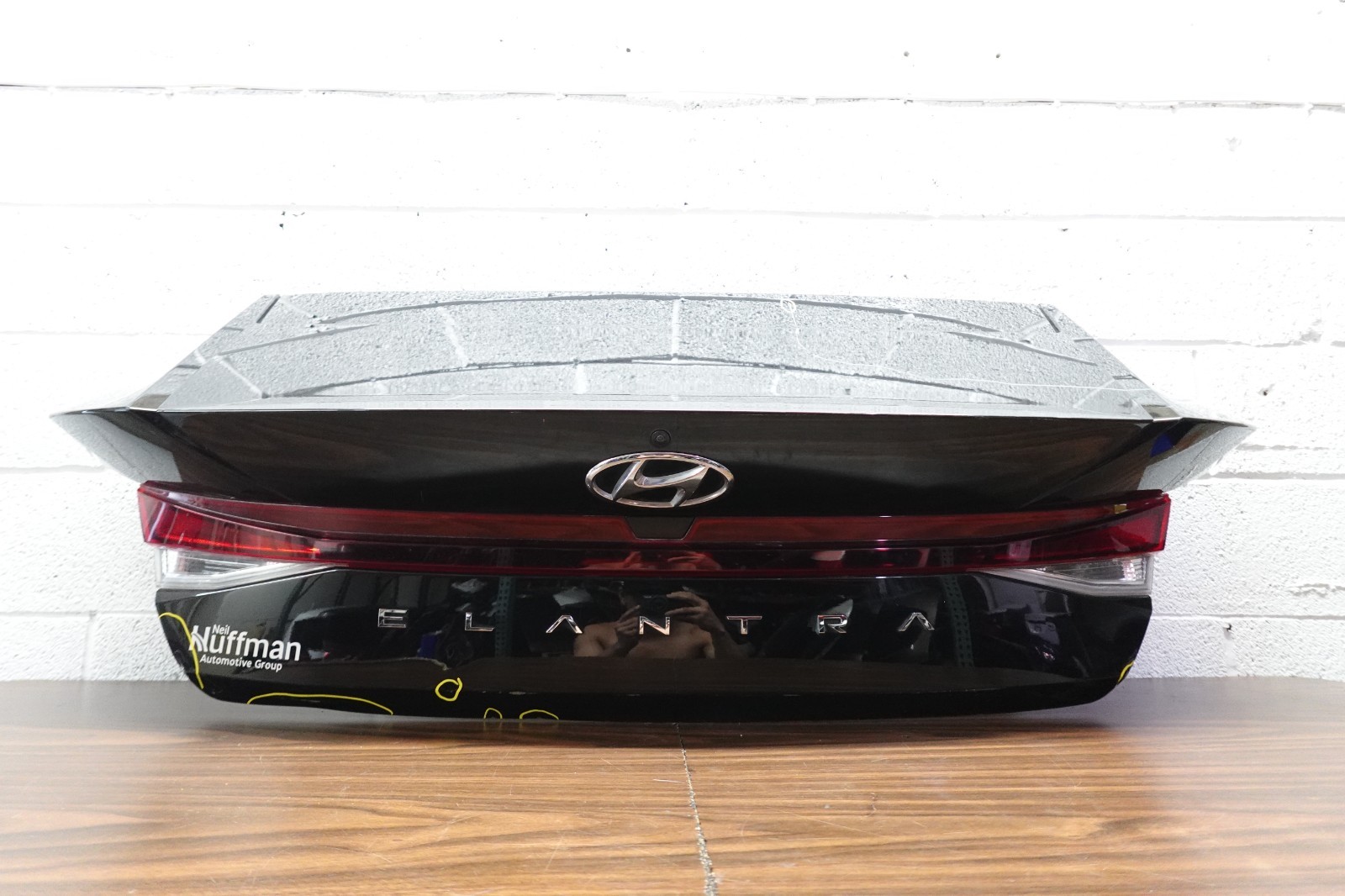 2021-2026 HYUNDAI ELANTRA REAR TRUNK LID COMPLETE W/CAMERA OEM