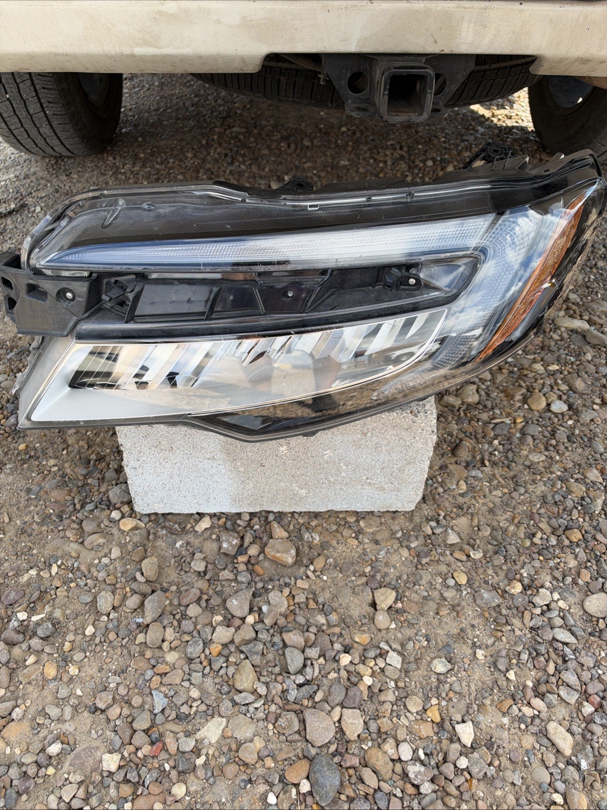 2019 2020 2021 2022 Honda Pilot Left LH Driver Side LED Headlight Assembly OEM 2019 2020 2021 2022 Honda Pilot Left LH Driver Side LED Headlight Assembly OEM