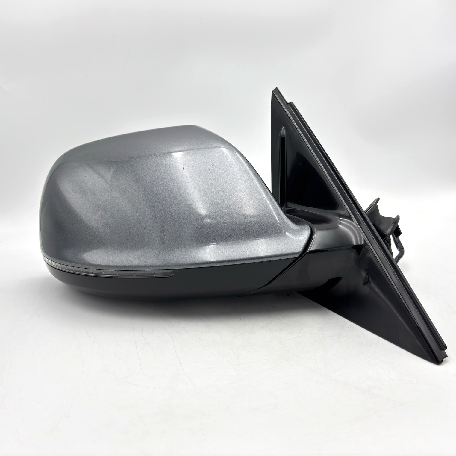 13-17 Audi Q5 Right Passenger Side Mirror Power Fold Blind Spot Gray OEM 16-Wire 13-17 Audi Q5 Right Passenger Side Mirror Power Fold Blind Spot Gray OEM 16-Wire