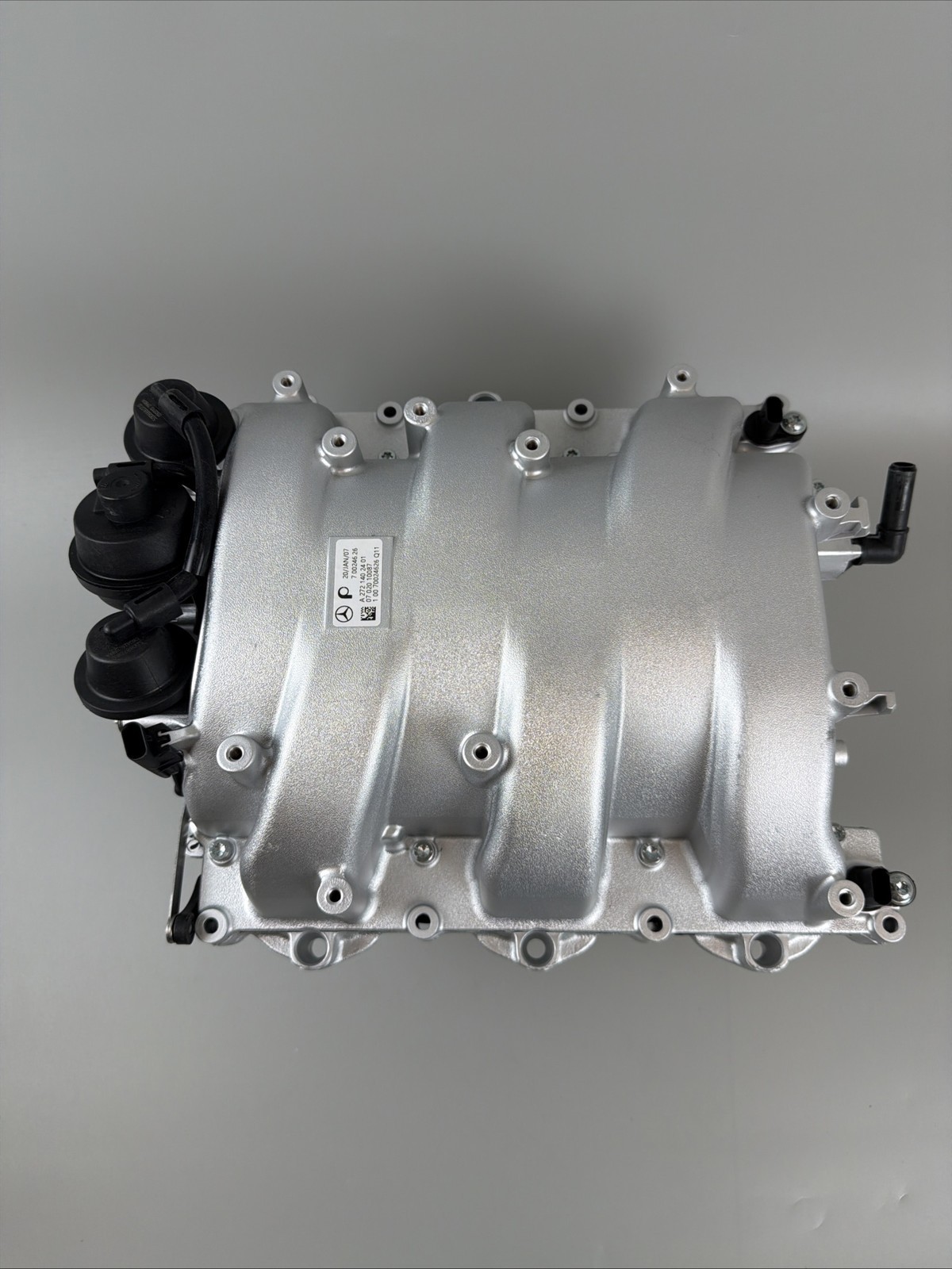 Genuine Mercedes A2721402401 Intake Manifold M272 V6 C300 E350 ML350 GLK350