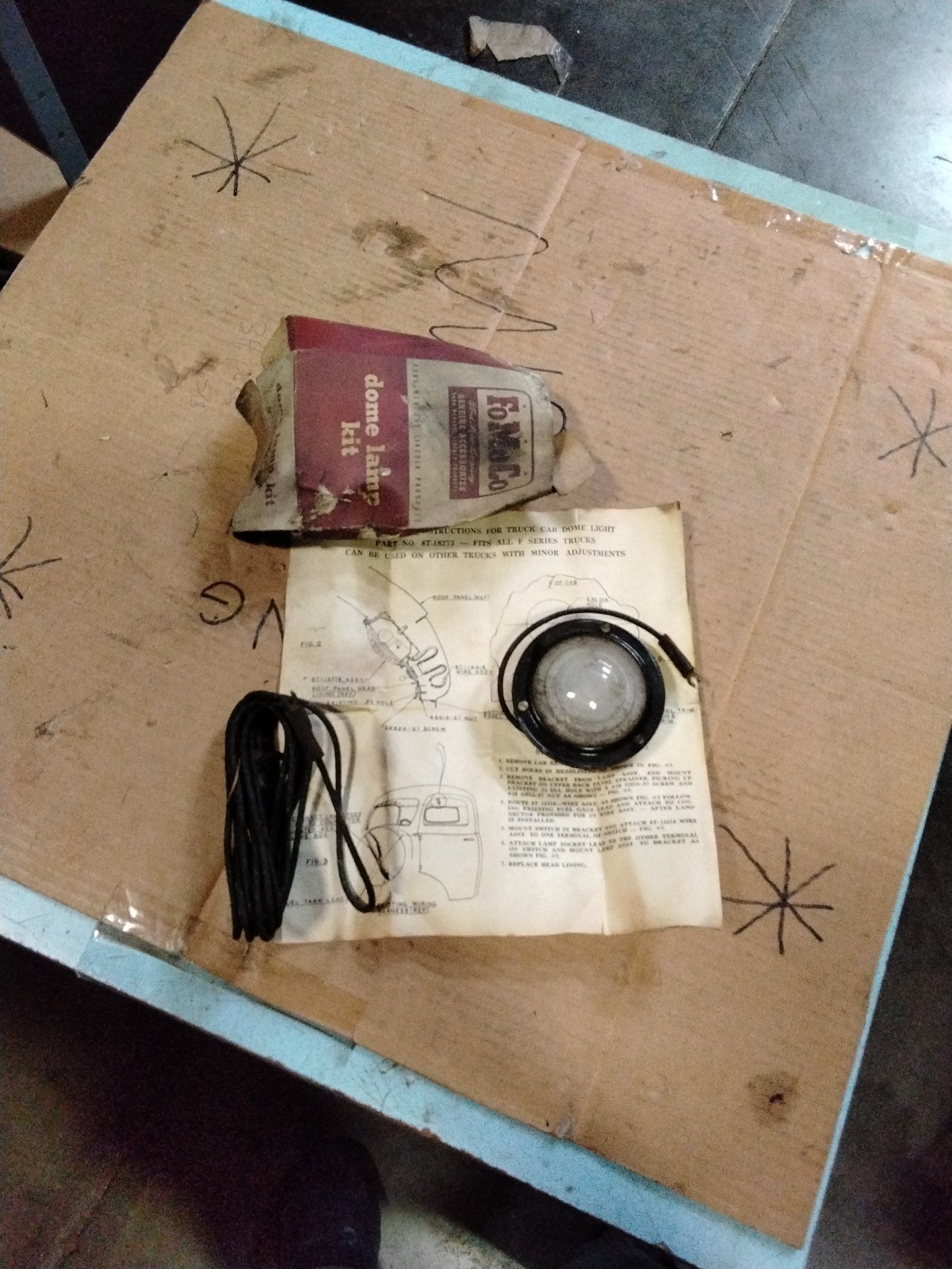 1948 1952 Ford Truck DOME LIGHT Assembly Original Deluxe Accessory Mercury NOS 