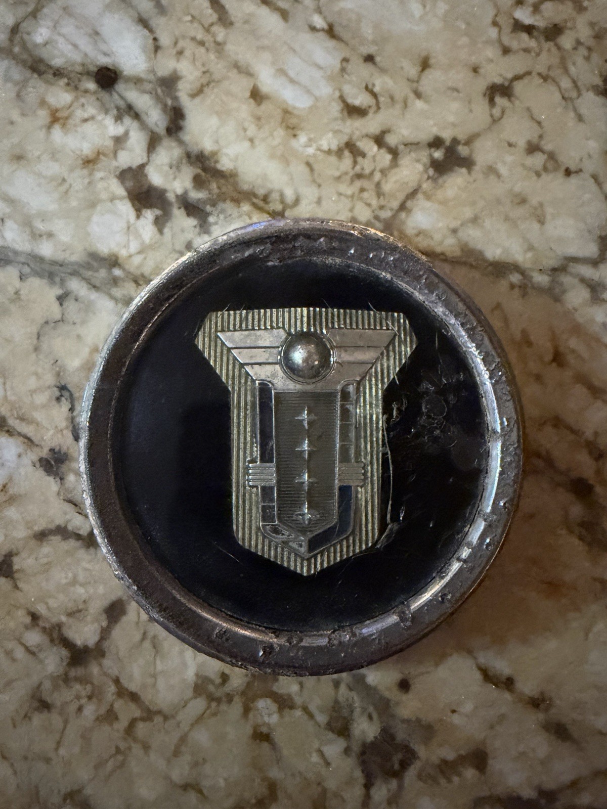 Vintage 1940s GM Horn Button Cap — Believed Oldsmobile, Unidentified, As-Is Vintage 1940s GM Horn Button Cap — Believed Oldsmobile, Unidentified, As-Is