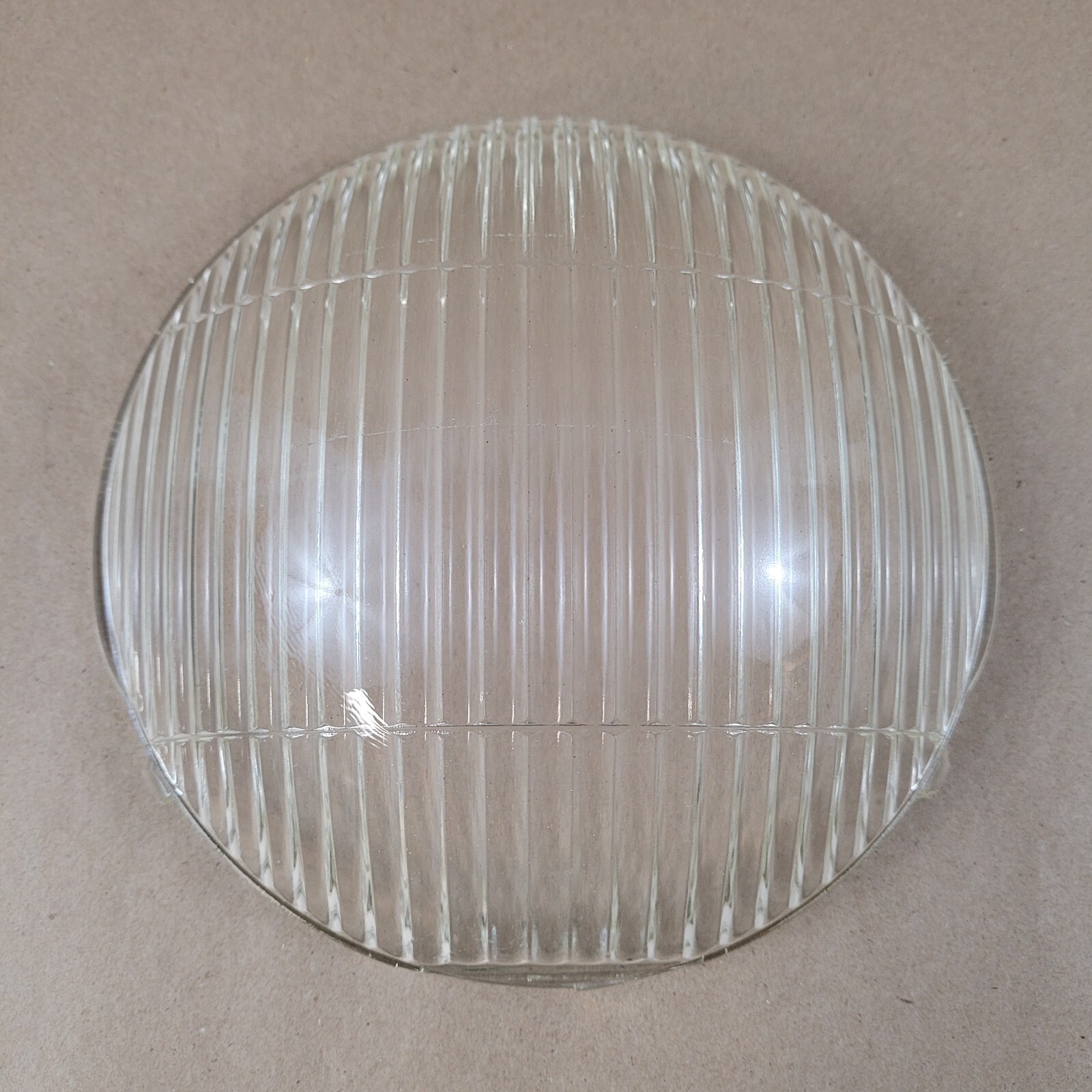 1 NOS 1937 OLDSMOBILE HEADLIGHT LENS P230 7 1/16\