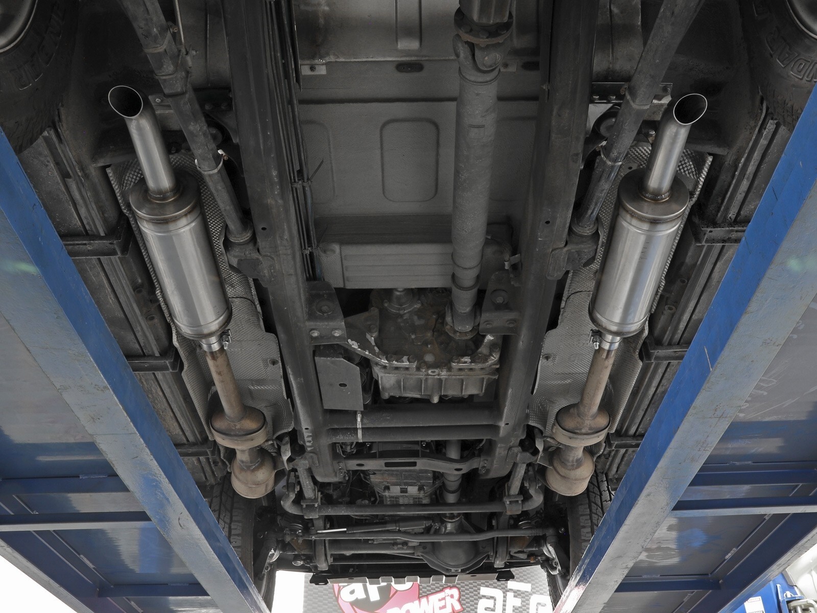 aFe Vulcan Series T304 Stainless Steel Exhaust for 2002-2008 Mercedes-Benz G500