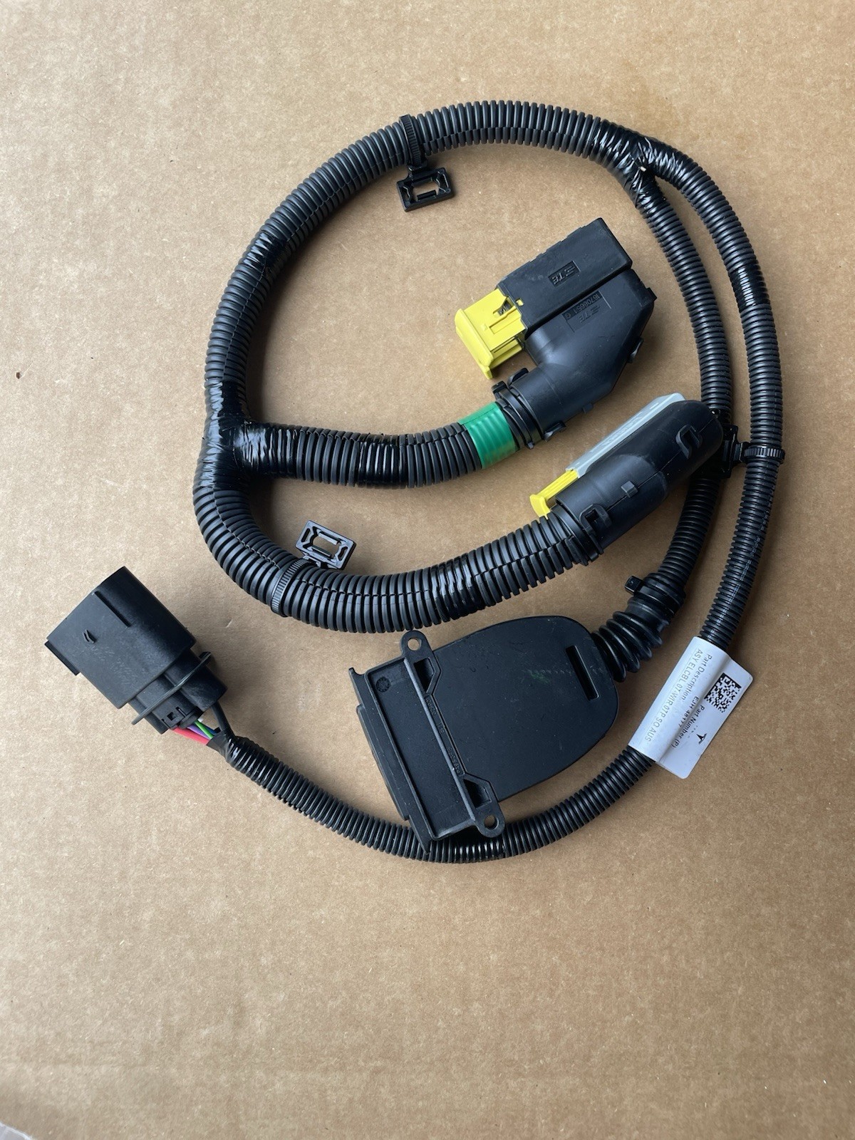 Tesla Model Y Harness Trailer 2534249-00-a OEM Type 3 7 Pins Tesla Model Y Harness Trailer 2534249-00-a OEM Type 3 7 Pins