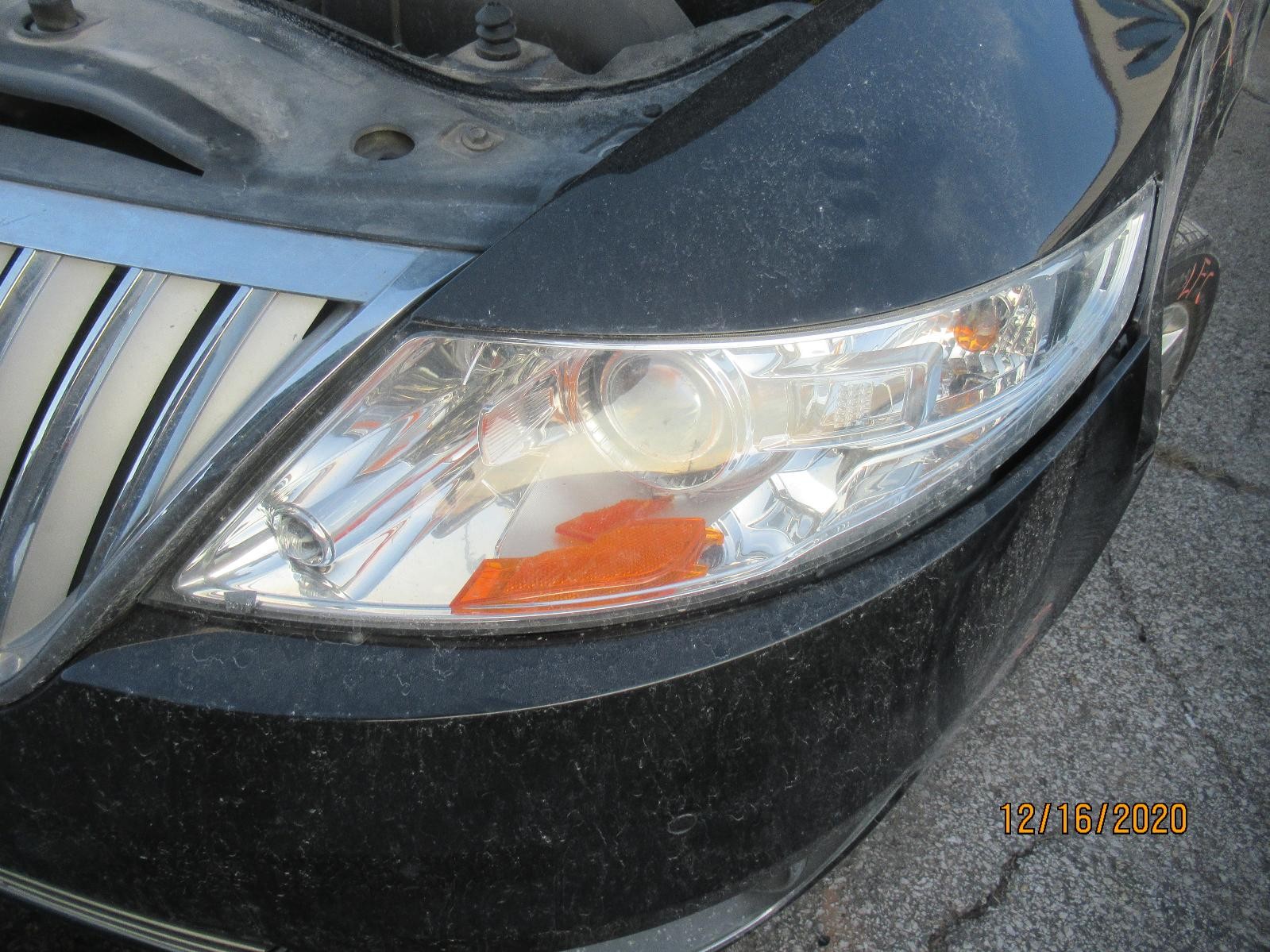 Used Left Headlight Assembly fits: 2009 Lincoln Mks xenon HID w/o adaptive headl