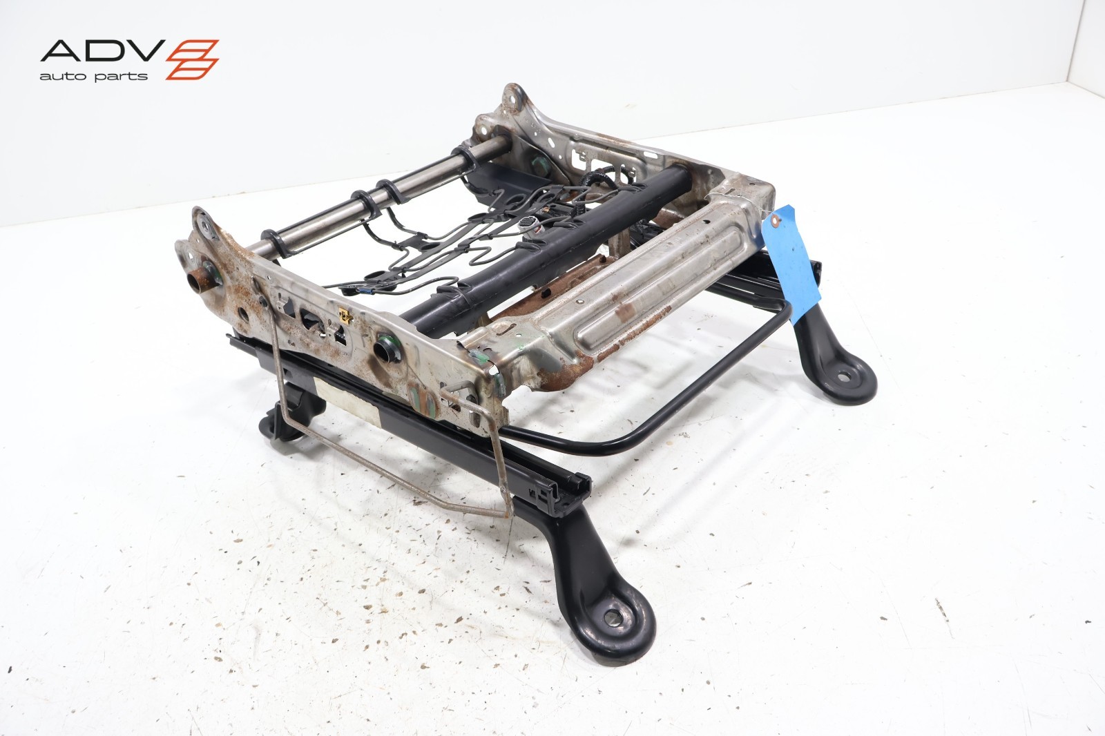 2015 - 2021 TOYOTA TUNDRA FRONT RIGHT PASSENGER SIDE SEAT LOWER FRAME TRACK OEM