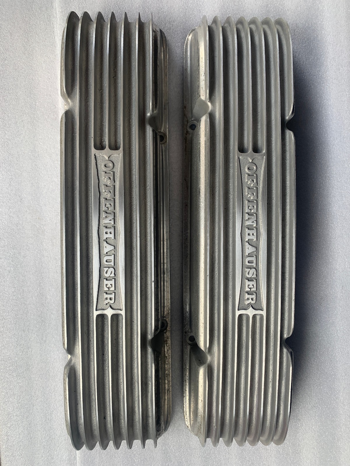 1955 1956 1957 SBC OFFENHAUSER Aluminum Valve Covers 265  283 Staggered Holes
