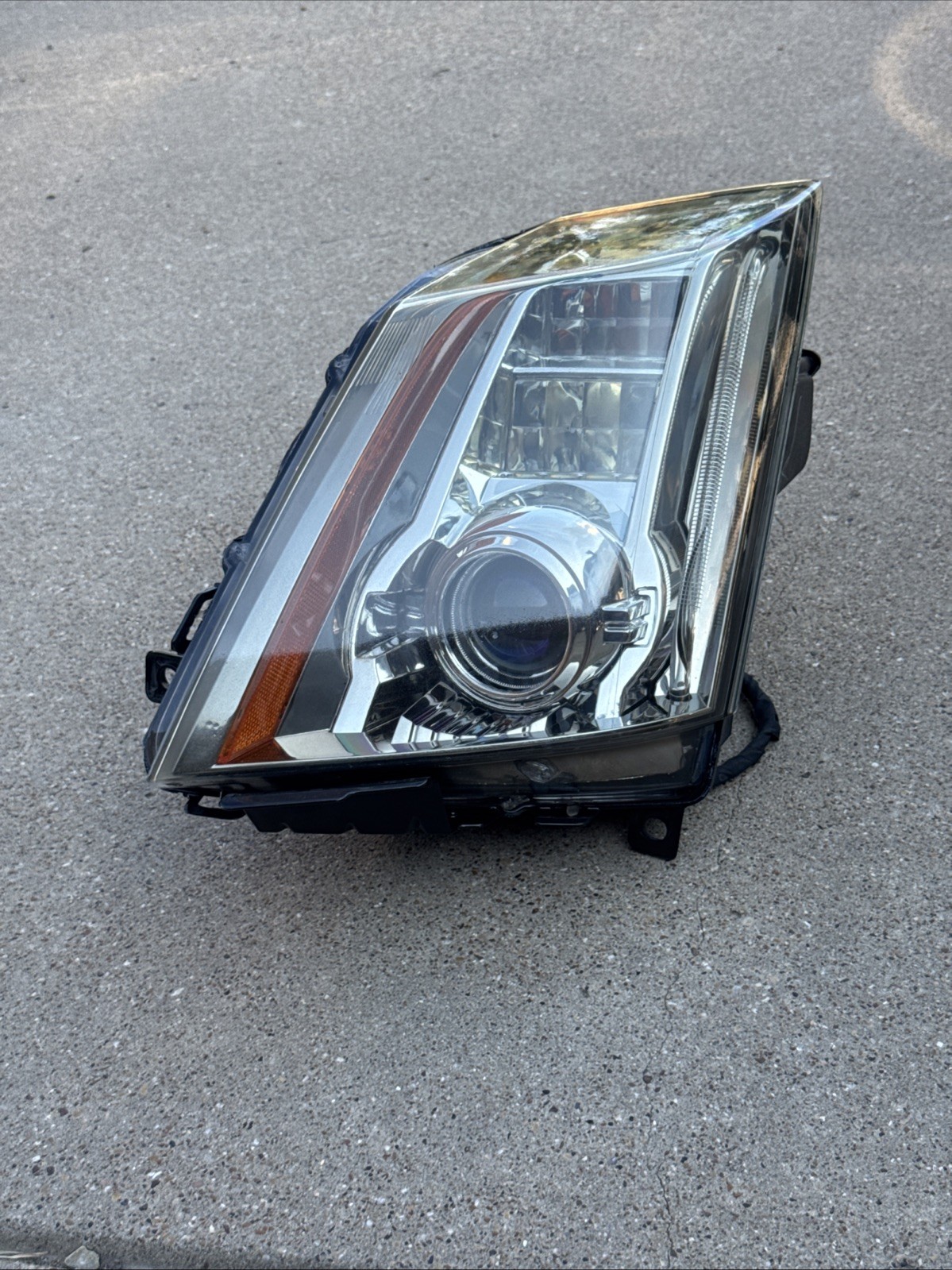 2008-2014 Cadillac CTS Left Side Driver Xenon HID Headlight Couple 2008-2014 Cadillac CTS Left Side Driver Xenon HID Headlight Couple