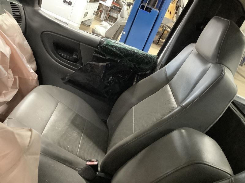 Passenger Front Seat Regular Cab Bench 60/40 Manual Fits 06-09 RANGER 328652