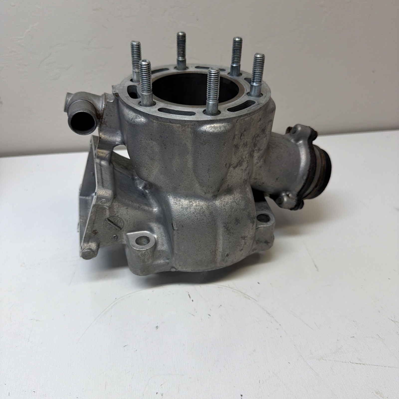 86 87 88 89 HONDA TRX 250 R OEM 66MM CYLINDER TOP END BARREL BORE GOOD