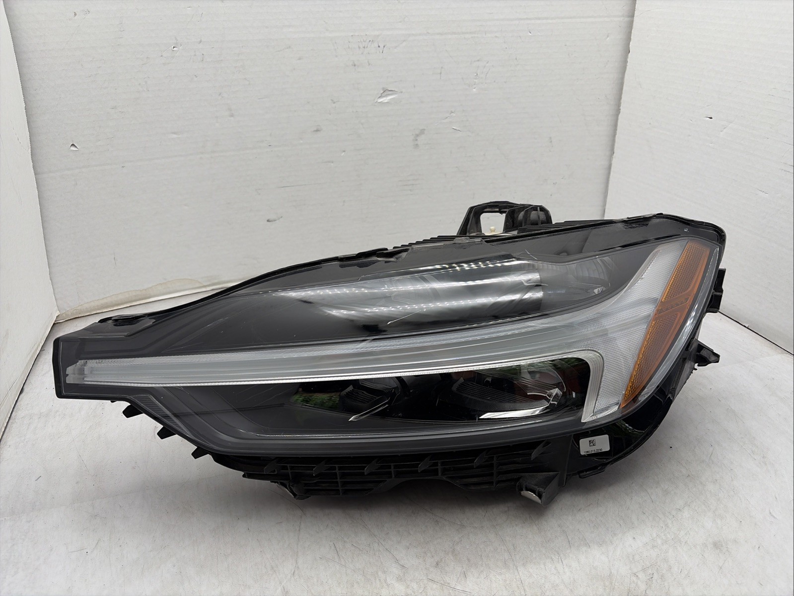 2018 2019 2020 2021 2022 2023 2024 Volvo XC60 Headlight Left Driver OEM LED Lamp 2018 2019 2020 2021 2022 2023 2024 Volvo XC60 Headlight Left Driver OEM LED Lamp