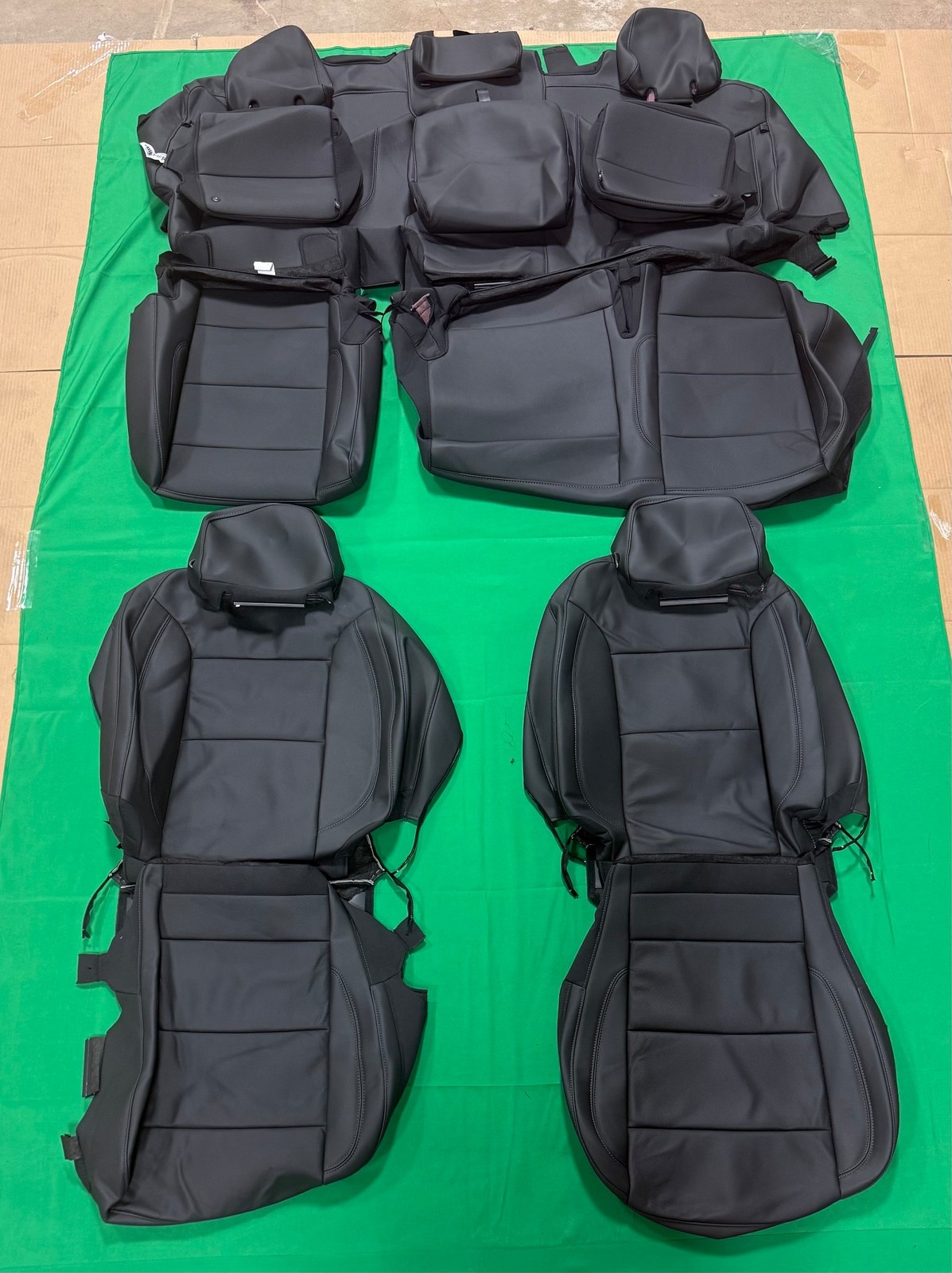 Full Set Takeoff GMC Sierra 1500 2022-2026 Perforated Leather Seat Covers
