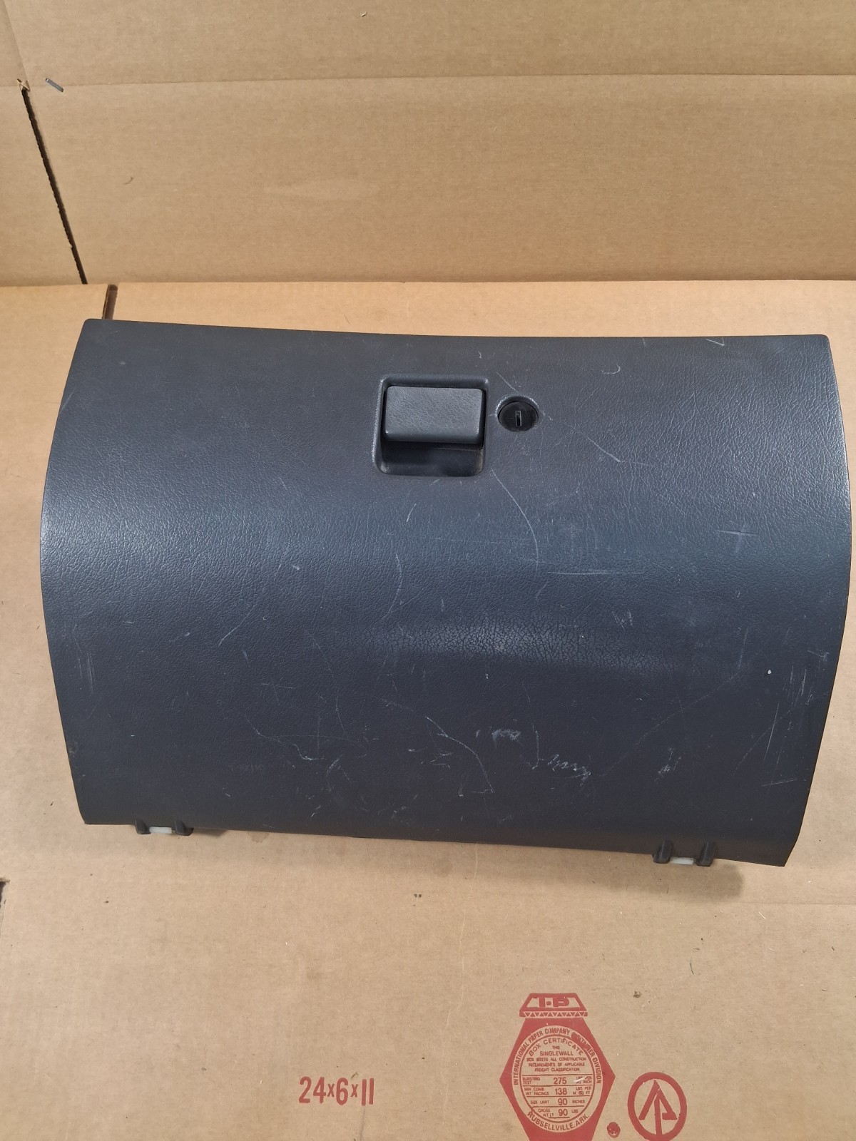 1994-1997 Nissan Hardbody Pickup D21 Gray Glove Box With Latch OEM 1994-1997 Nissan Hardbody Pickup D21 Gray Glove Box With Latch OEM