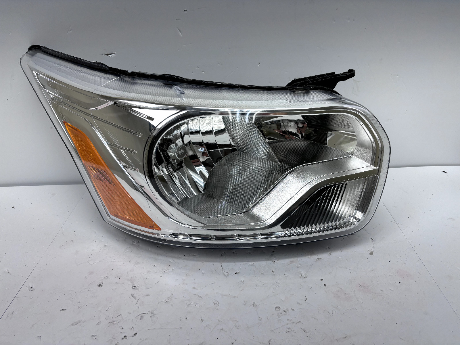 NICE 2015-2019 2020 2021 2022 2023 ford transit 150 250 350 right OEM headlight
