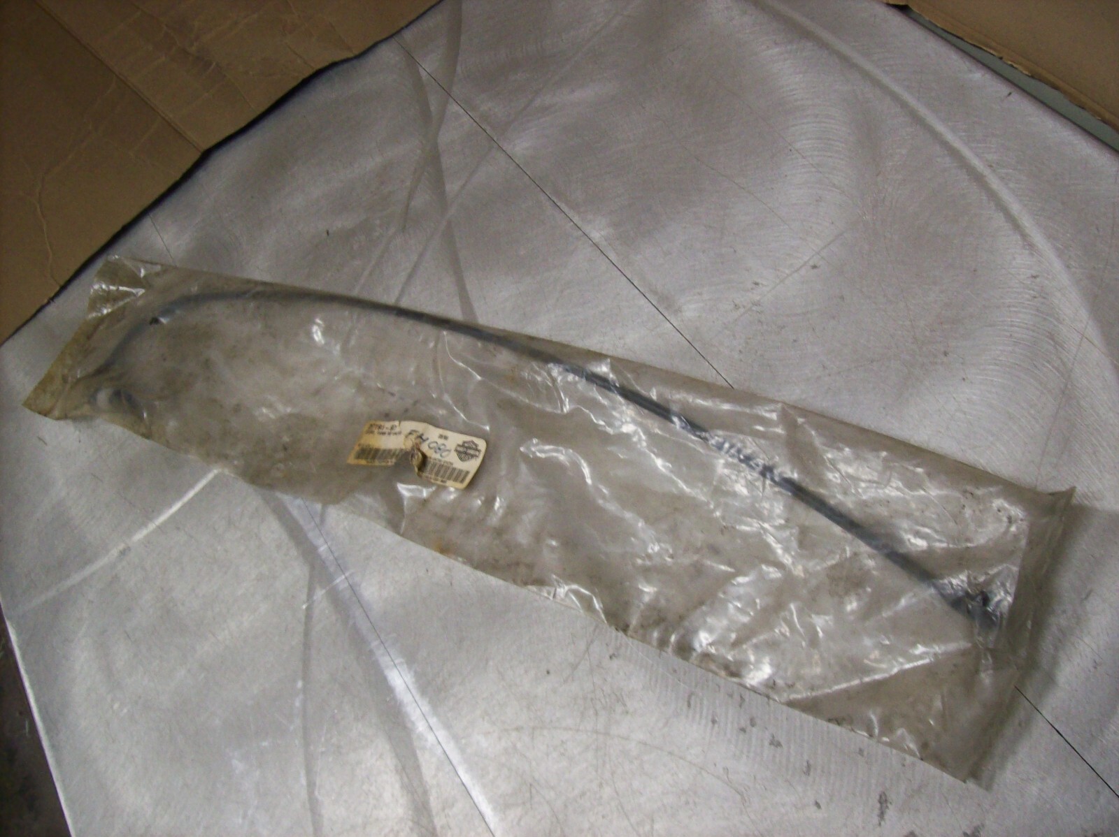 HS9) Harley-Davidson Genuine OEM NOS Fuel Line 27191-97 HS9) Harley-Davidson Genuine OEM NOS Fuel Line 27191-97